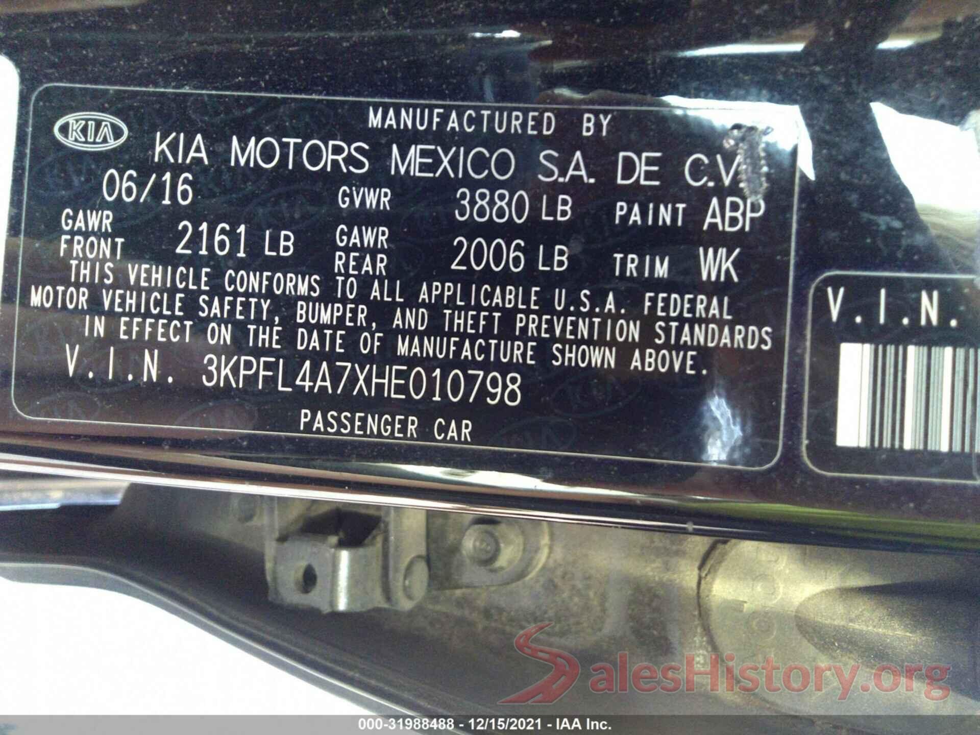 3KPFL4A7XHE010798 2017 KIA FORTE