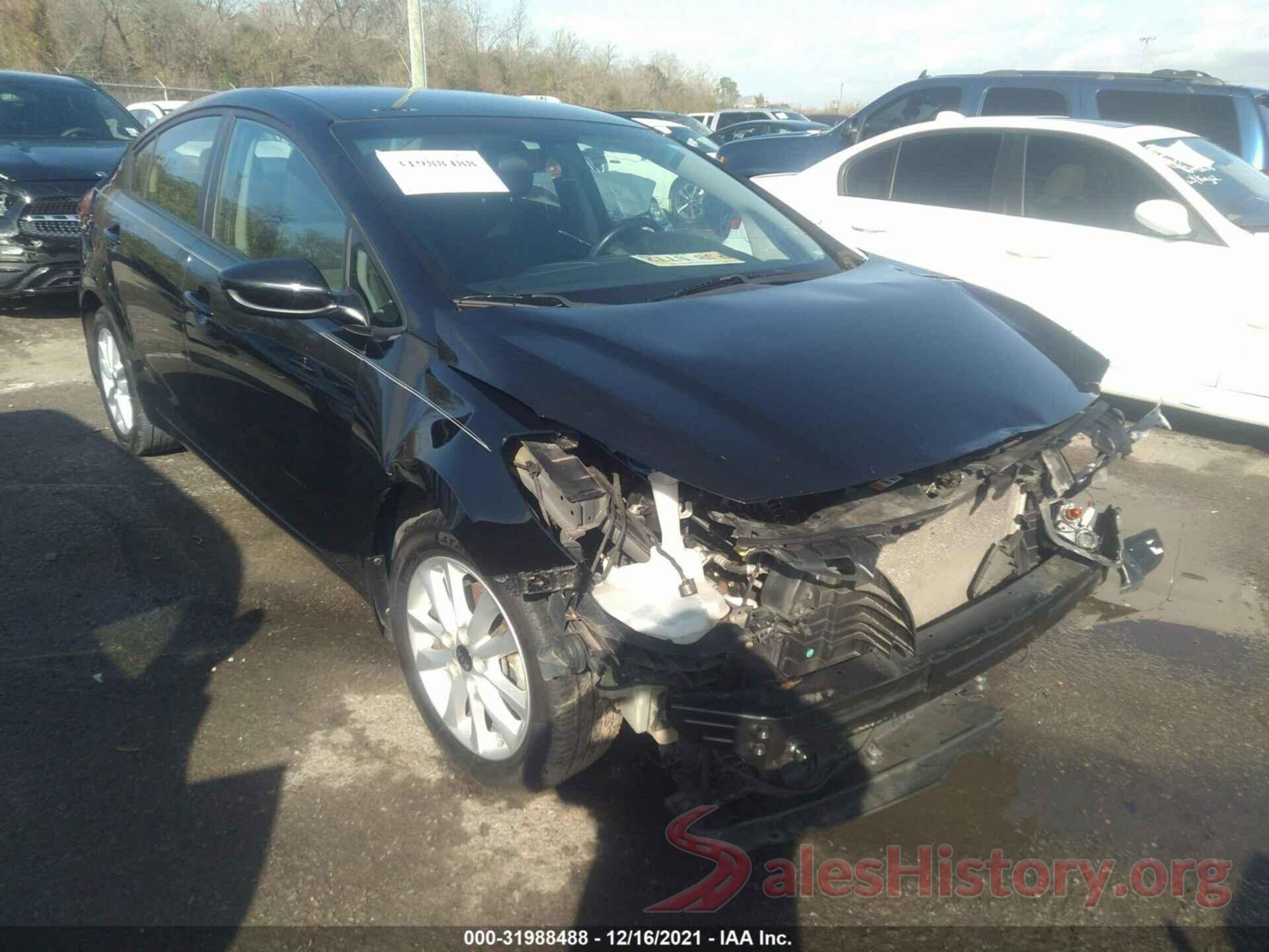 3KPFL4A7XHE010798 2017 KIA FORTE