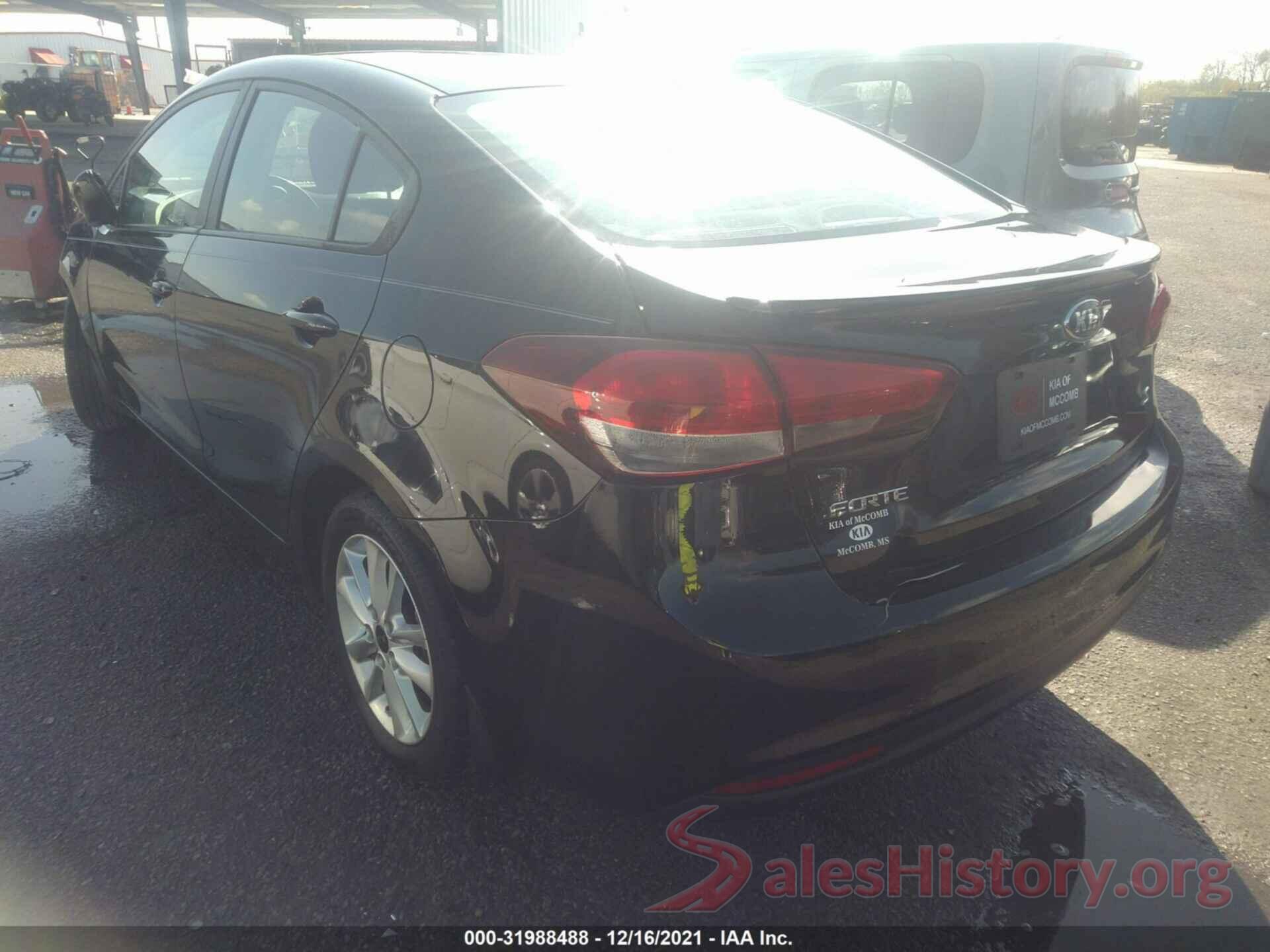 3KPFL4A7XHE010798 2017 KIA FORTE