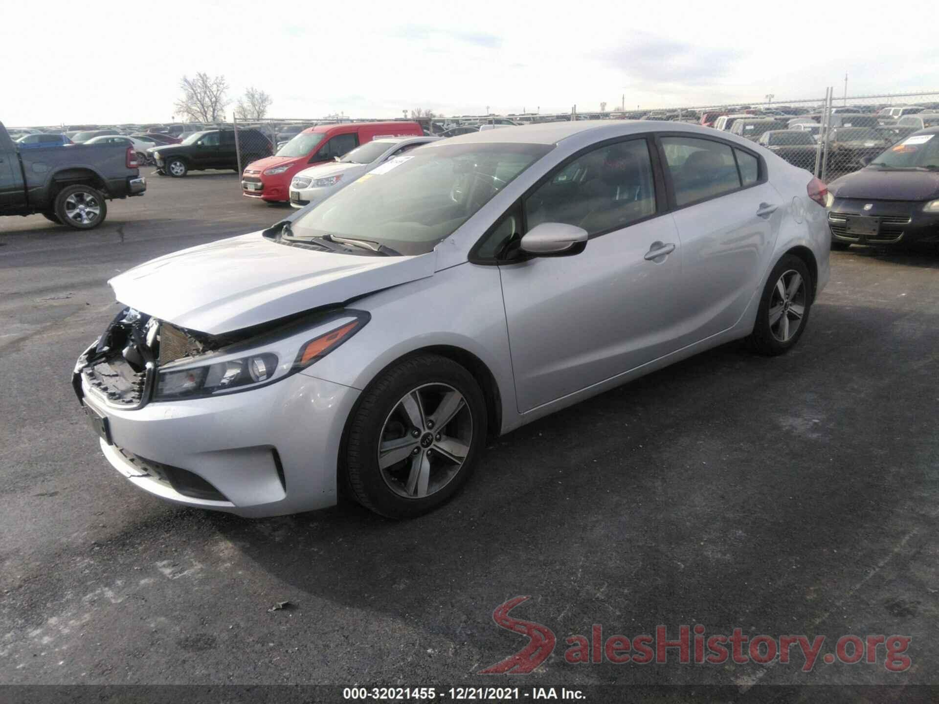 3KPFL4A78JE207877 2018 KIA FORTE