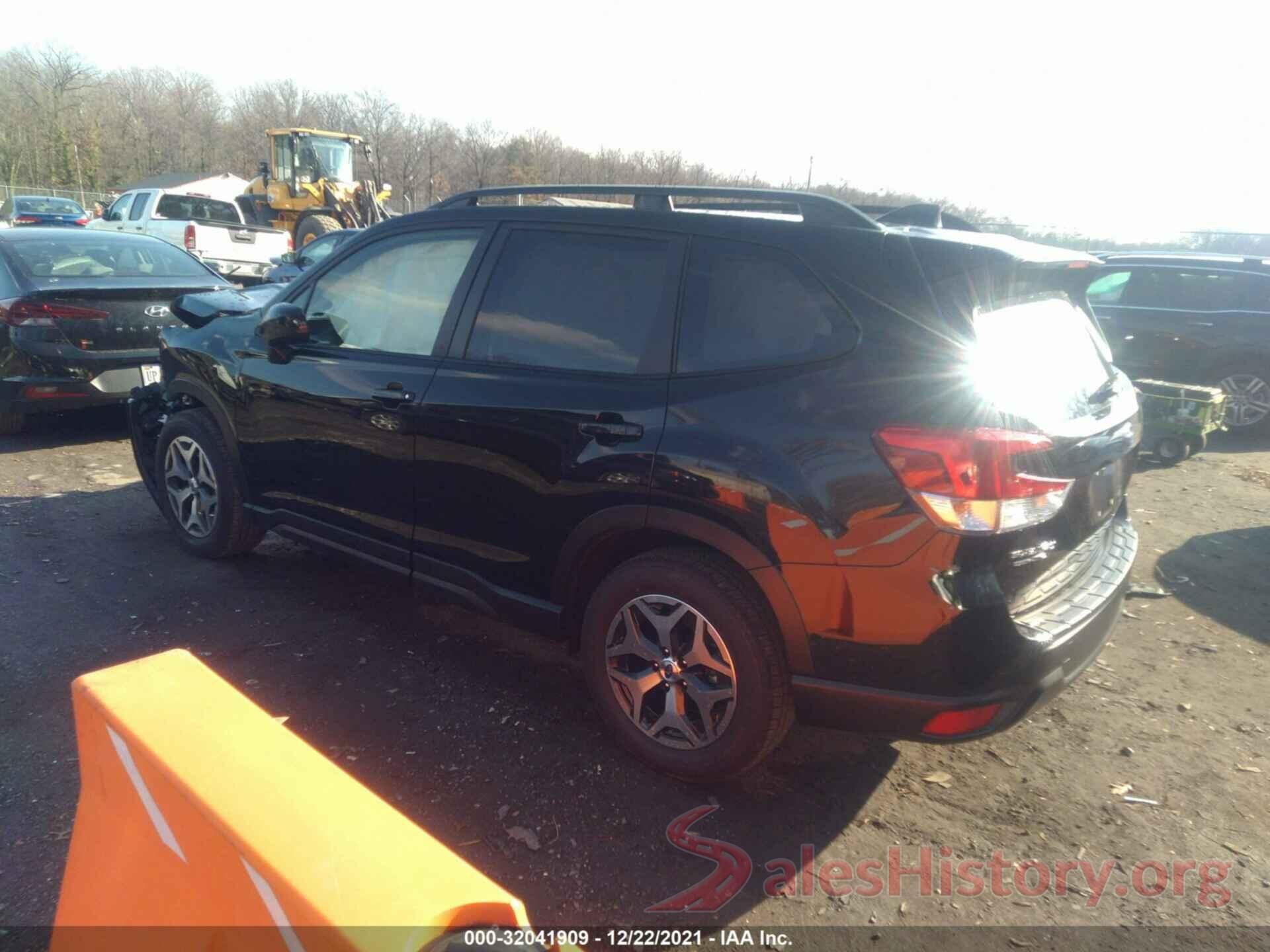 JF2SKAFC5MH576945 2021 SUBARU FORESTER