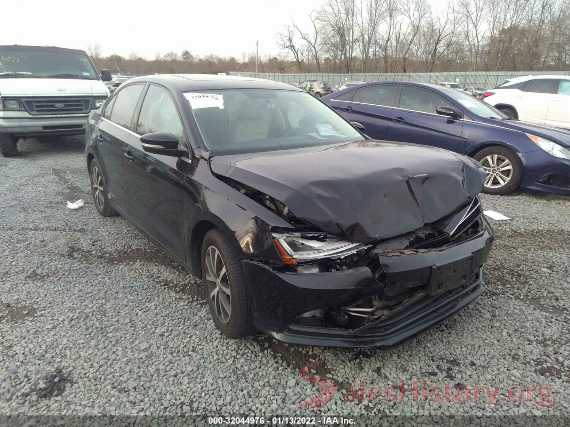 3VWDB7AJ5JM257808 2018 VOLKSWAGEN JETTA