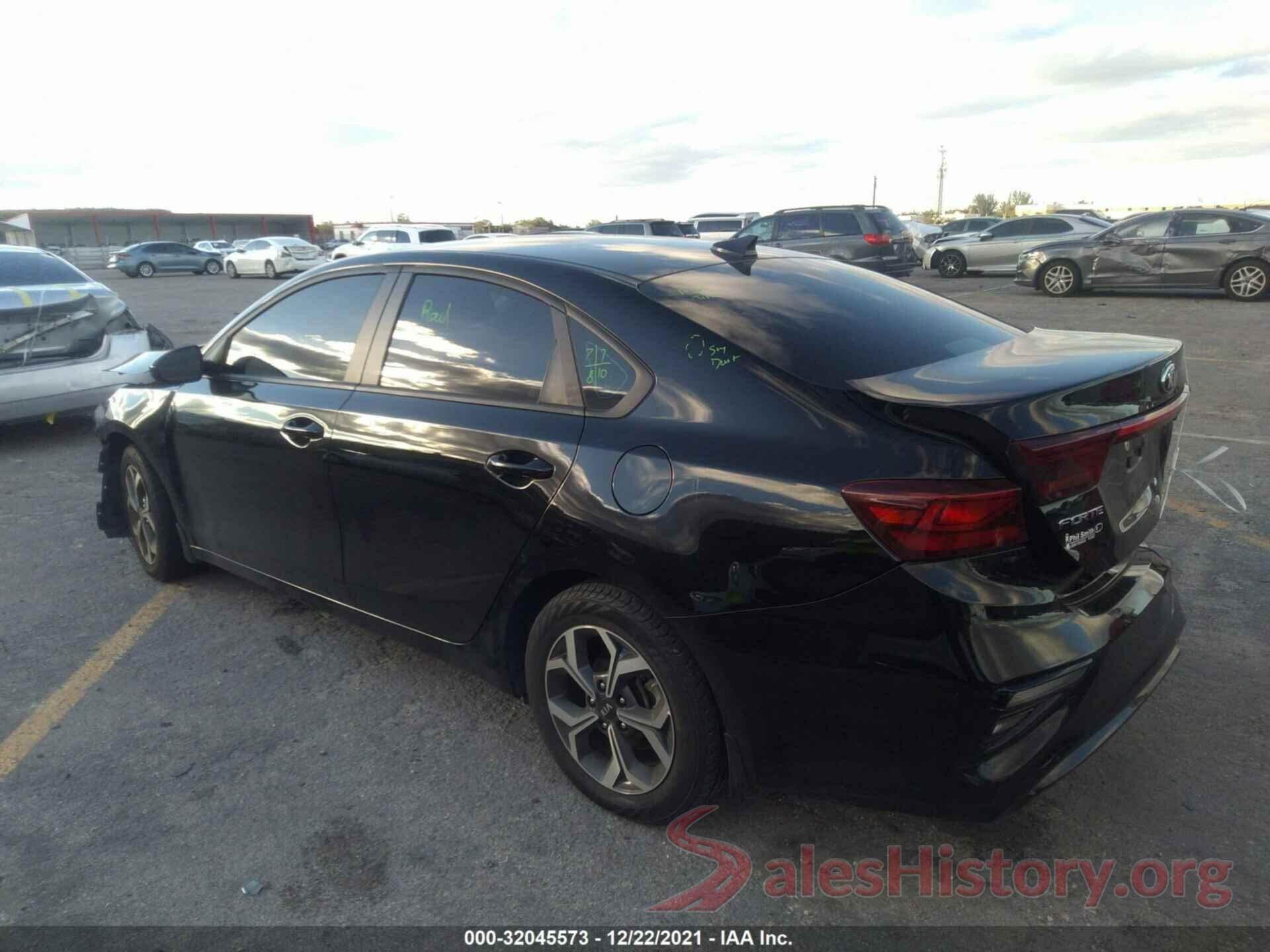 3KPF24AD8KE065735 2019 KIA FORTE