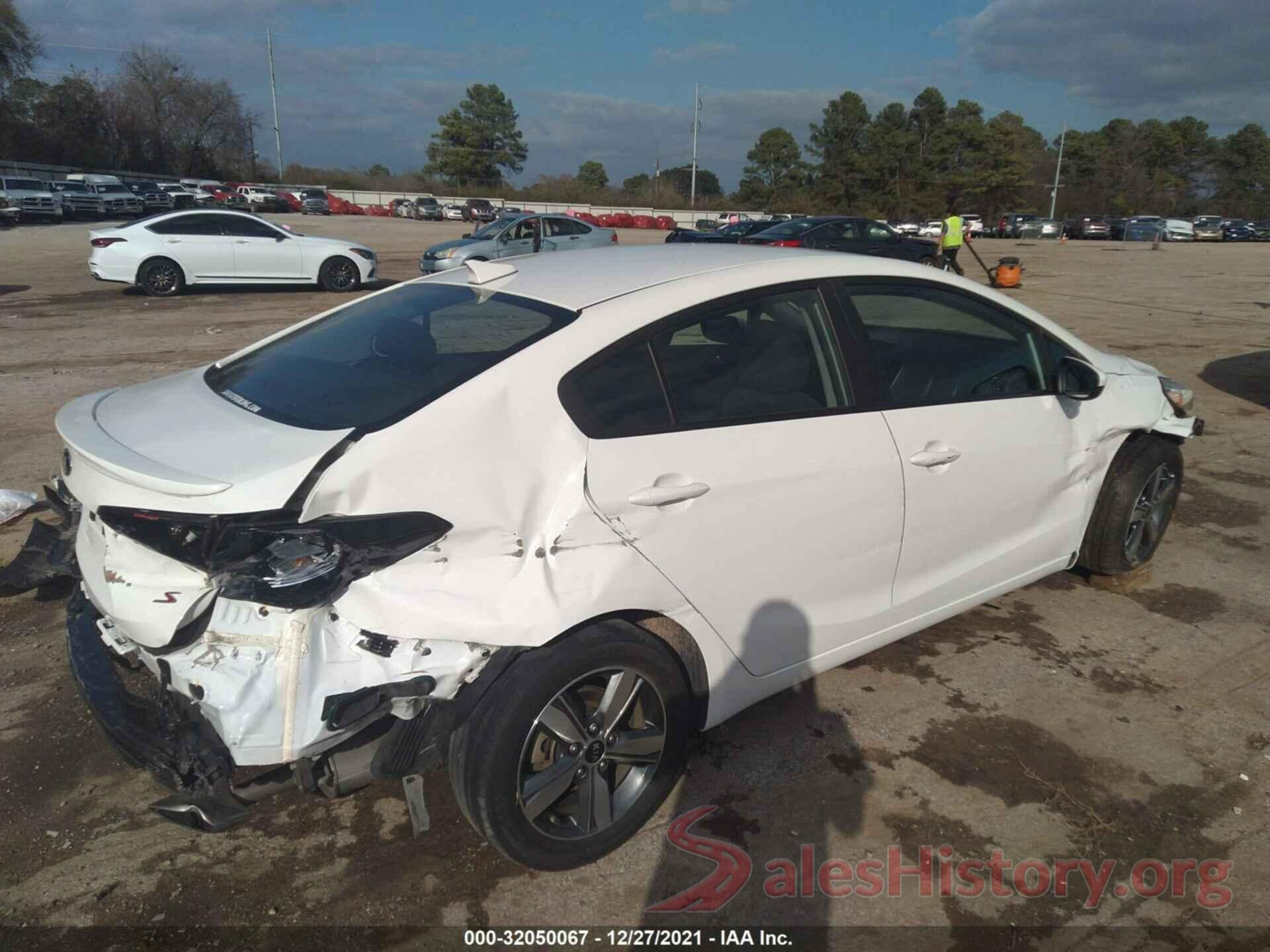 3KPFL4A70JE189276 2018 KIA FORTE