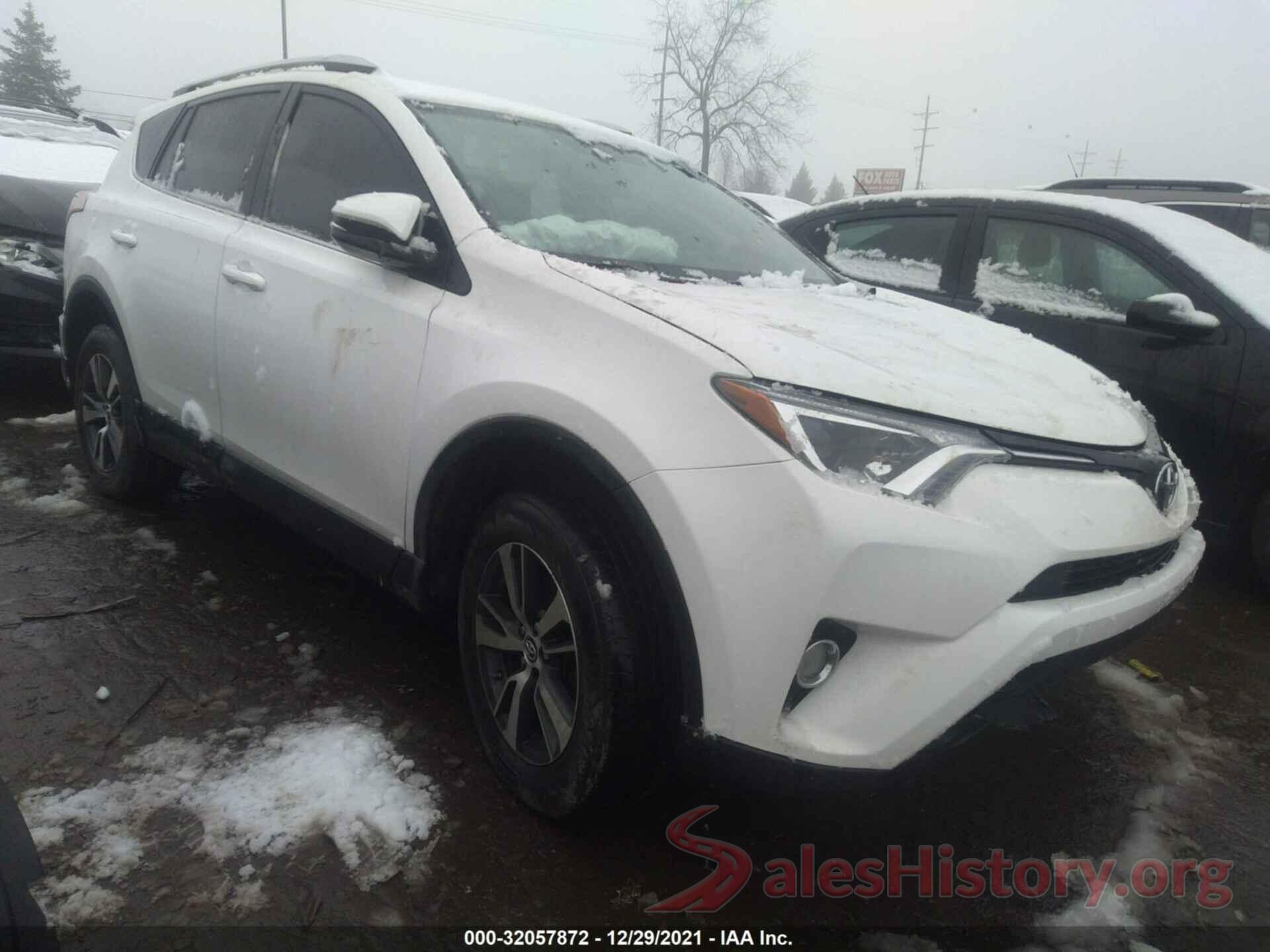 2T3WFREV1GW268918 2016 TOYOTA RAV4