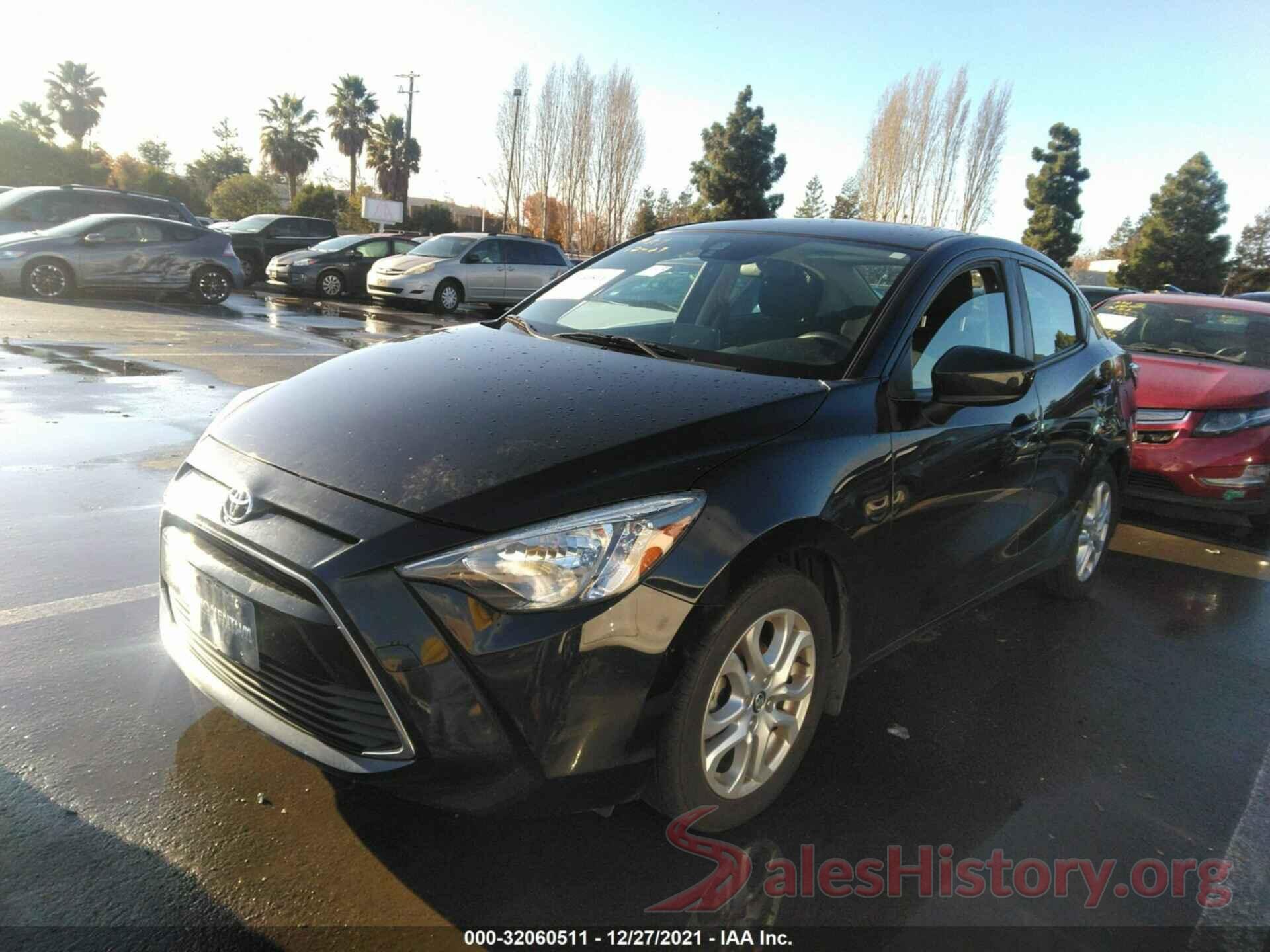 3MYDLBYV2HY181948 2017 TOYOTA YARIS IA