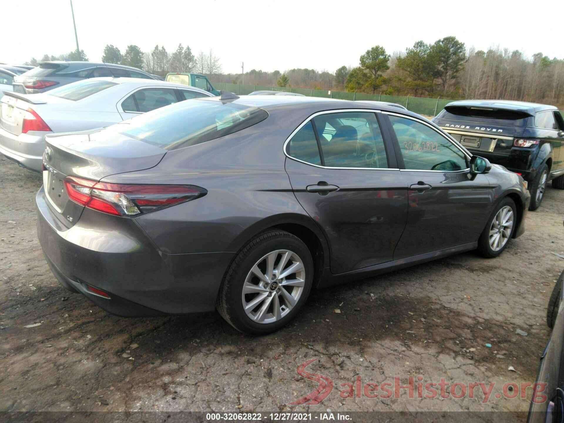 4T1C11AKXMU600227 2021 TOYOTA CAMRY