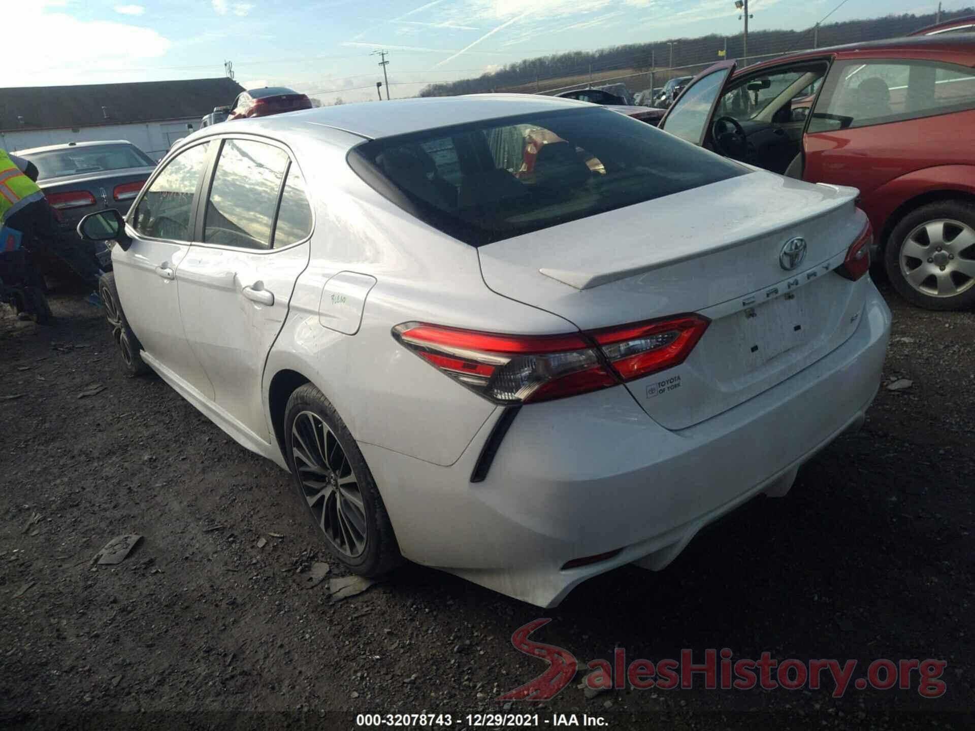 JTNB11HK4J3004968 2018 TOYOTA CAMRY