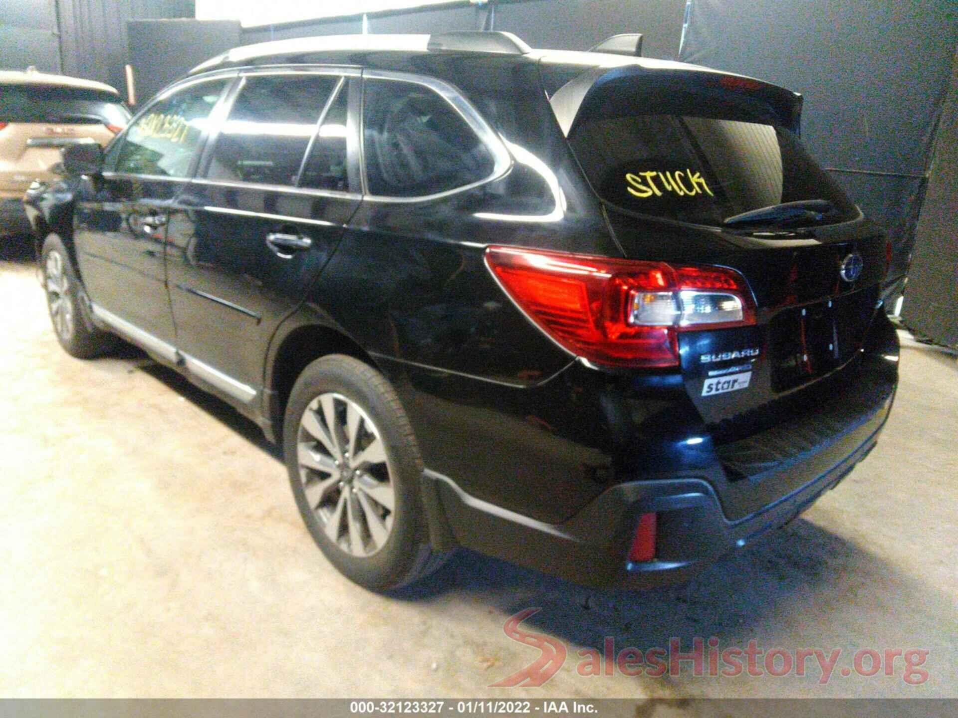 4S4BSATC5J3372606 2018 SUBARU OUTBACK