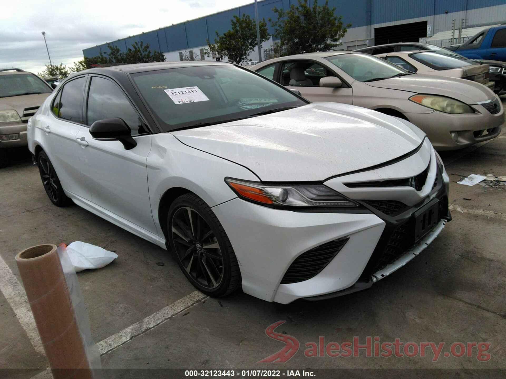 4T1B61HK1KU245898 2019 TOYOTA CAMRY