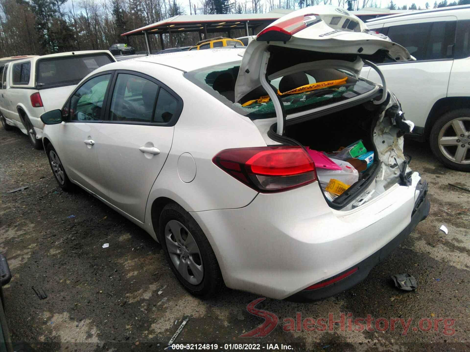 3KPFK4A76HE160930 2017 KIA FORTE