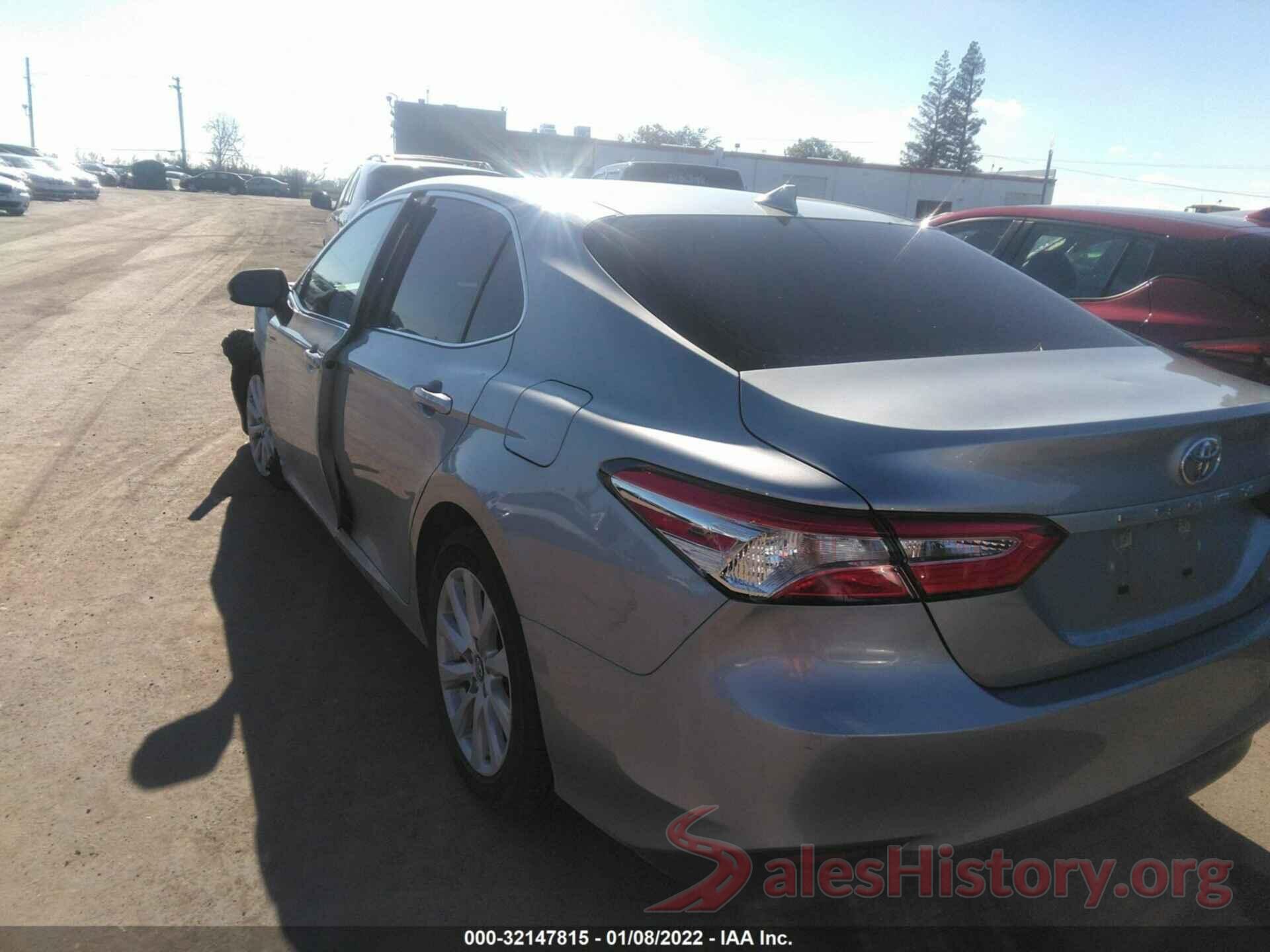 4T1B11HK2KU170160 2019 TOYOTA CAMRY