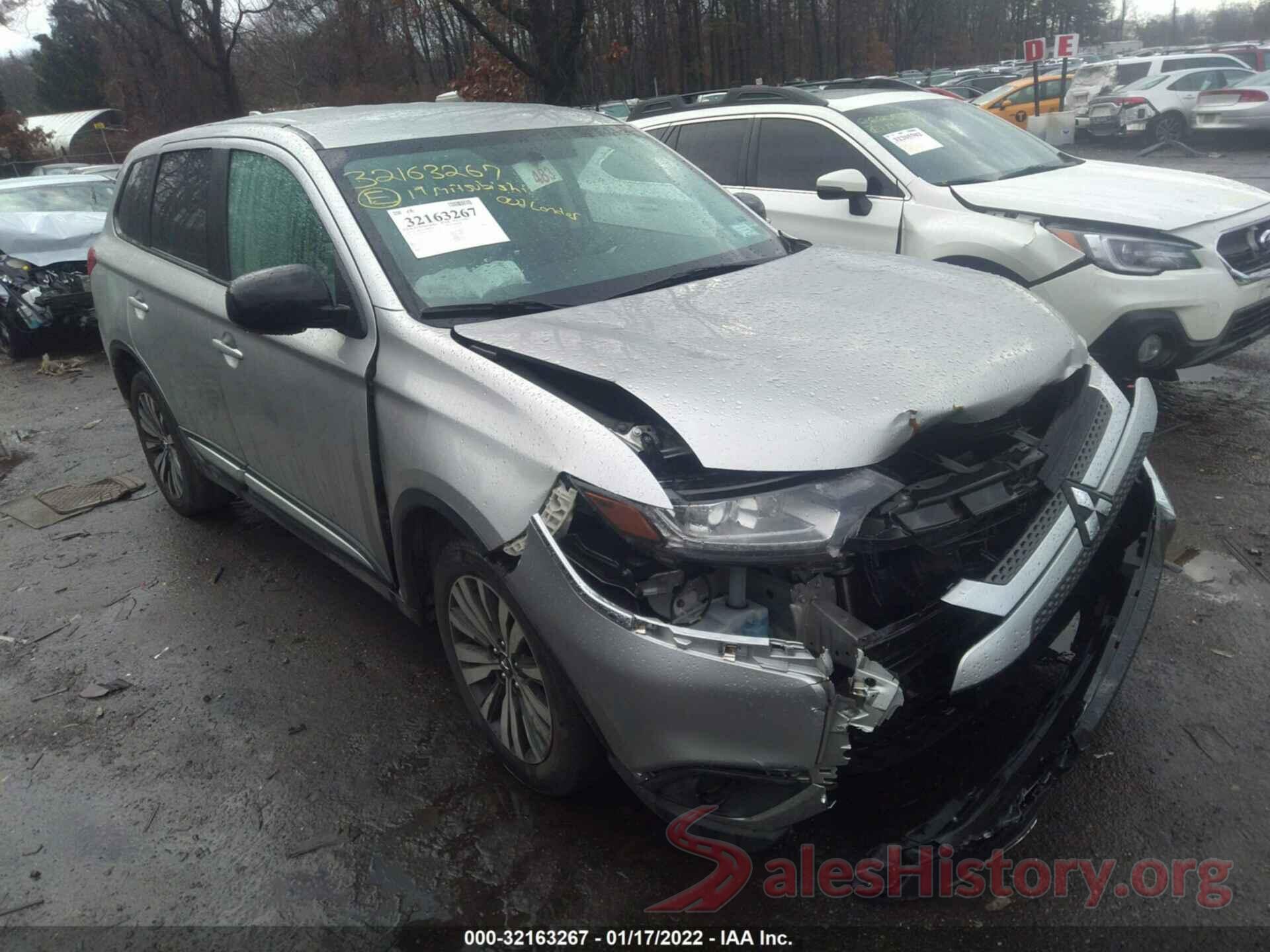 JA4AZ3A32KZ018299 2019 MITSUBISHI OUTLANDER