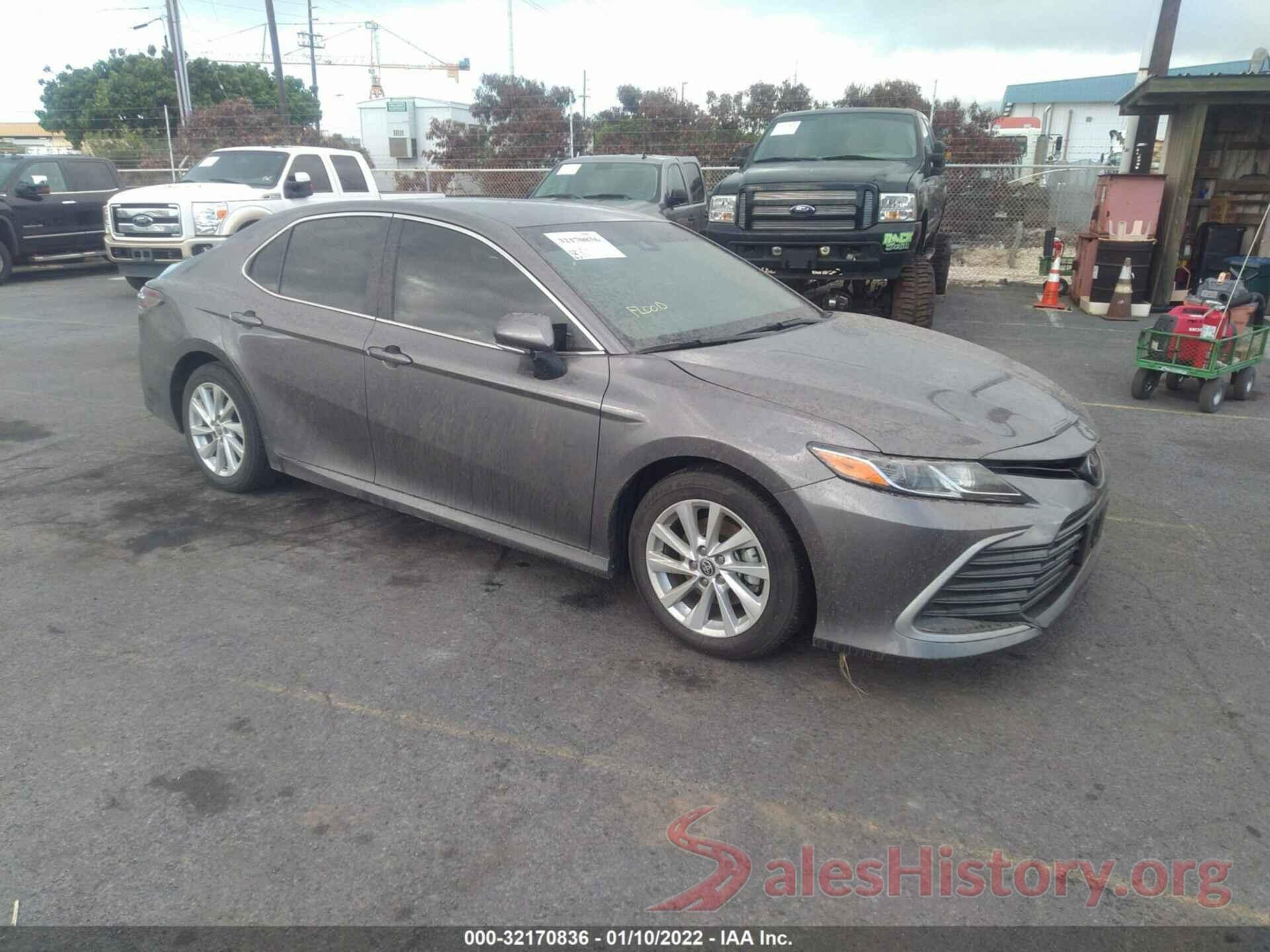 4T1R11AKXMU564470 2021 TOYOTA CAMRY