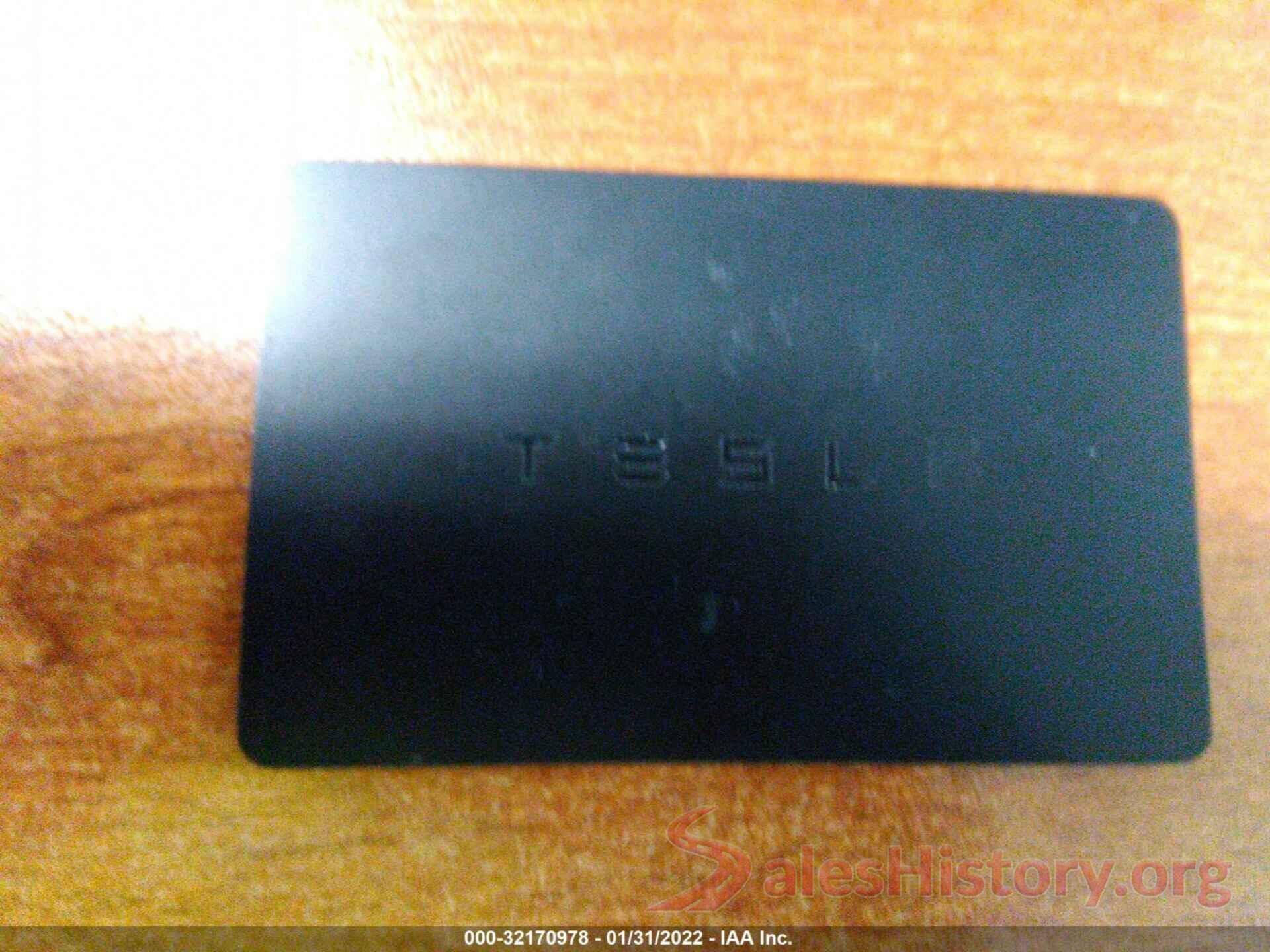 5YJ3E1EB0JF145234 2018 TESLA MODEL 3