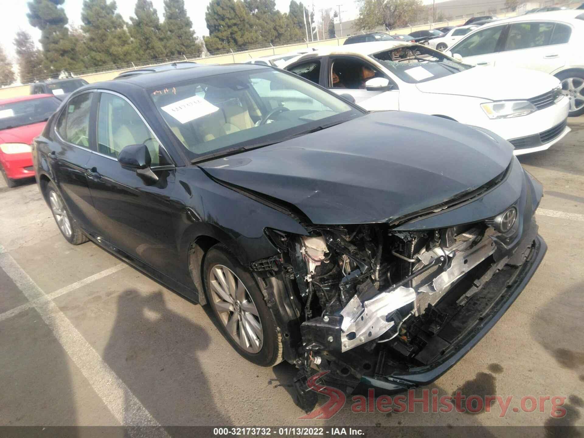 4T1B11HK5KU757209 2019 TOYOTA CAMRY