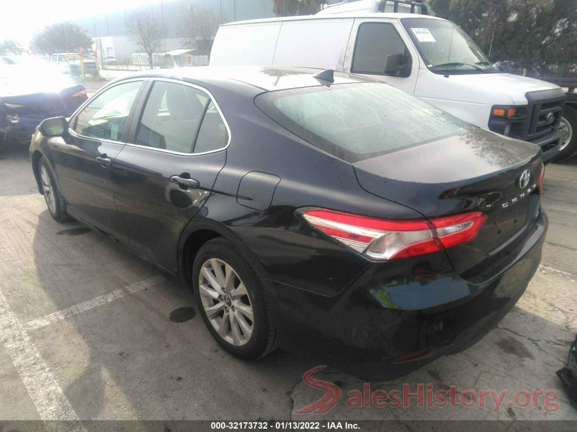 4T1B11HK5KU757209 2019 TOYOTA CAMRY