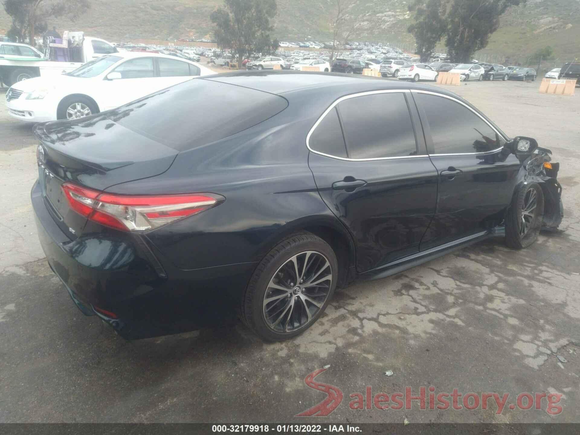 JTNB11HK9J3038033 2018 TOYOTA CAMRY