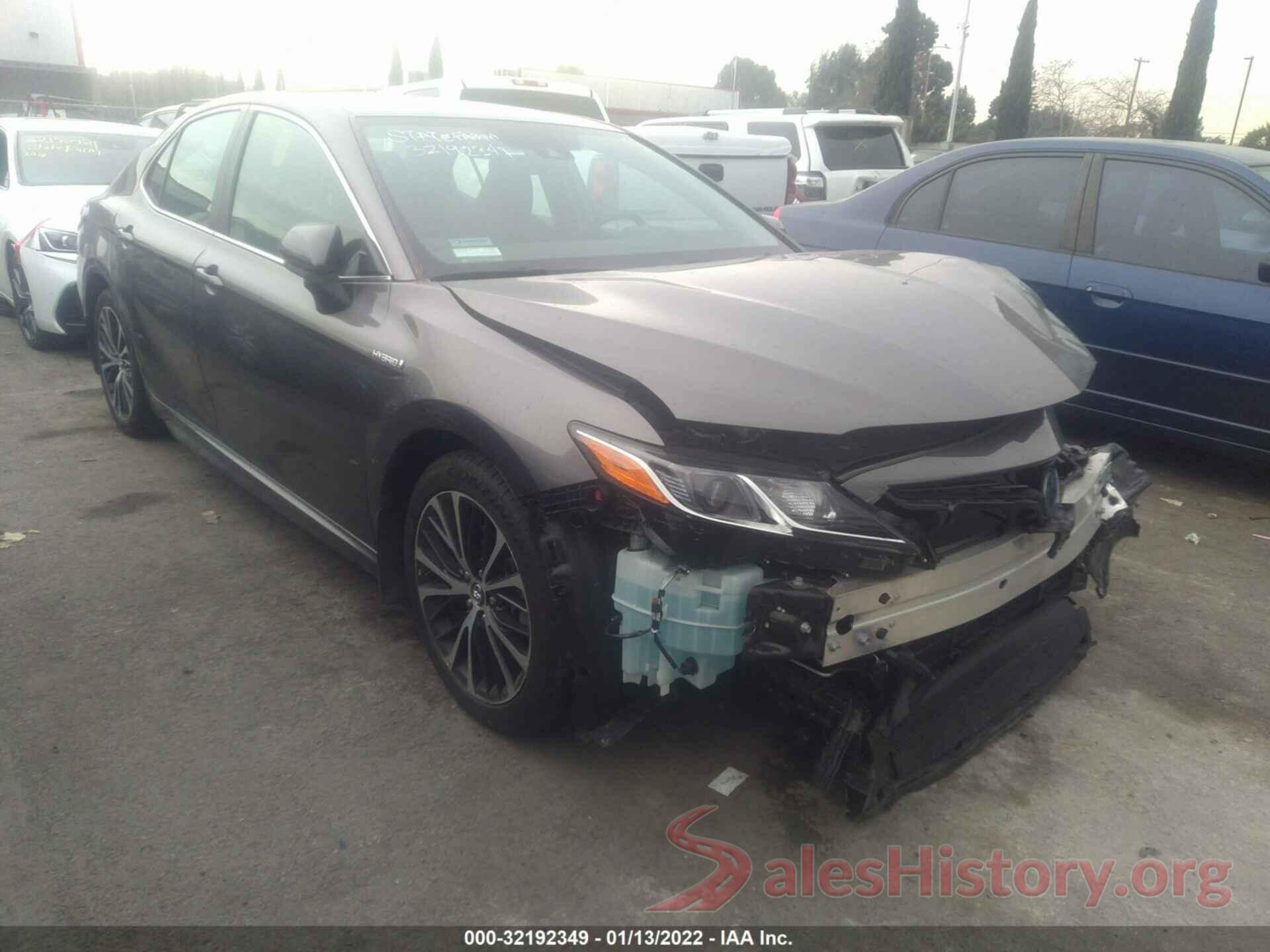 4T1B21HK2KU013810 2019 TOYOTA CAMRY