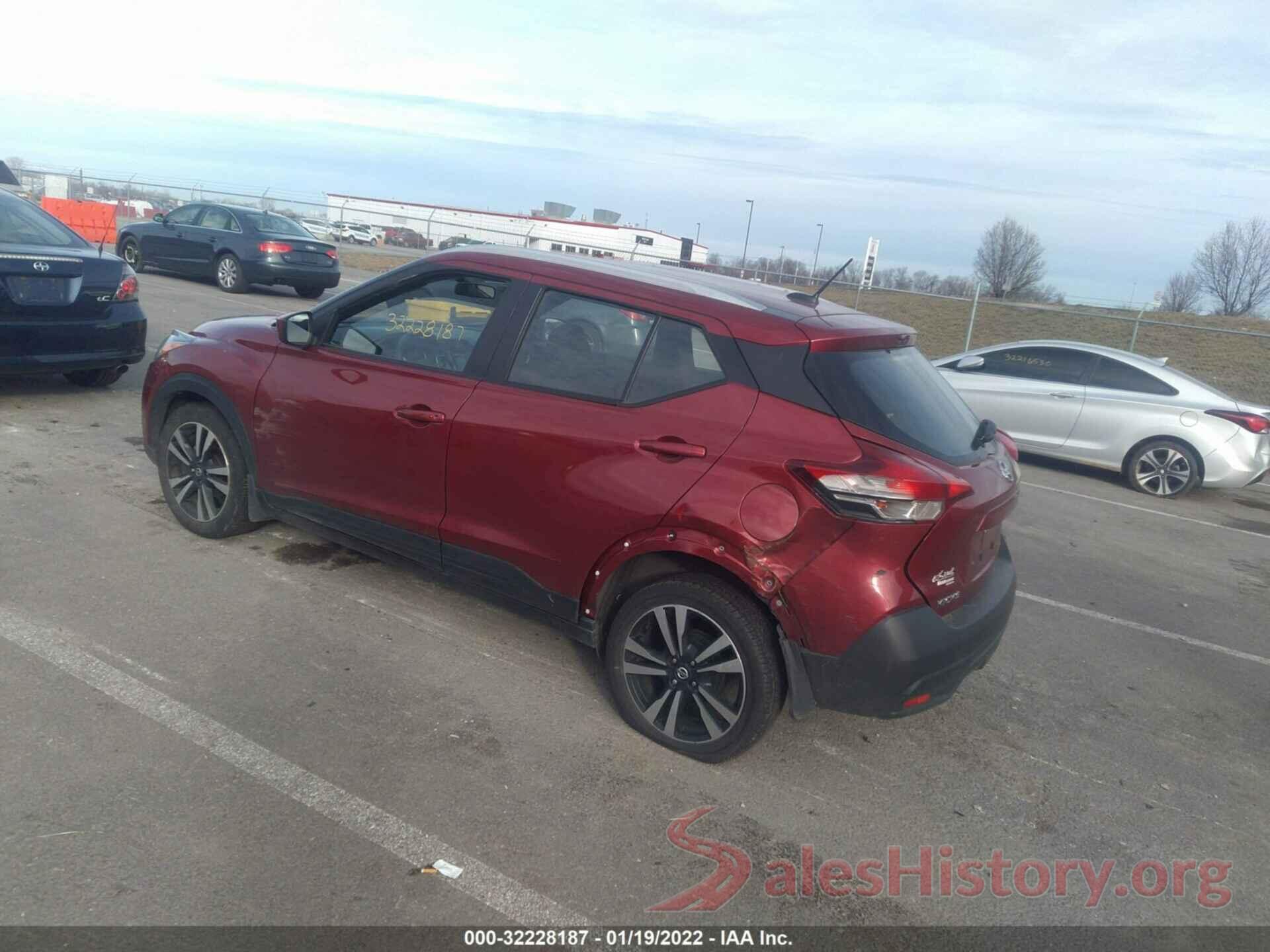 3N1CP5CU3KL564304 2019 NISSAN KICKS