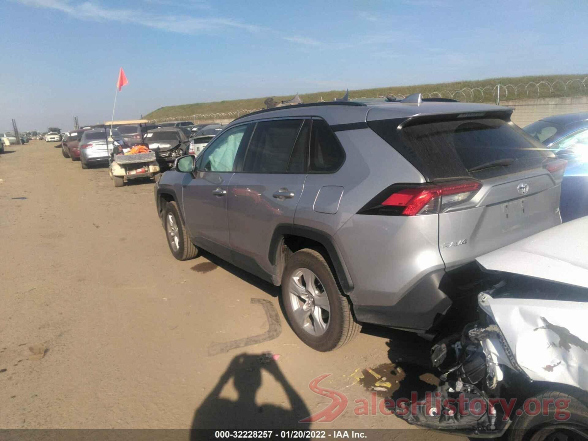 2T3W1RFV2LC052889 2020 TOYOTA RAV4