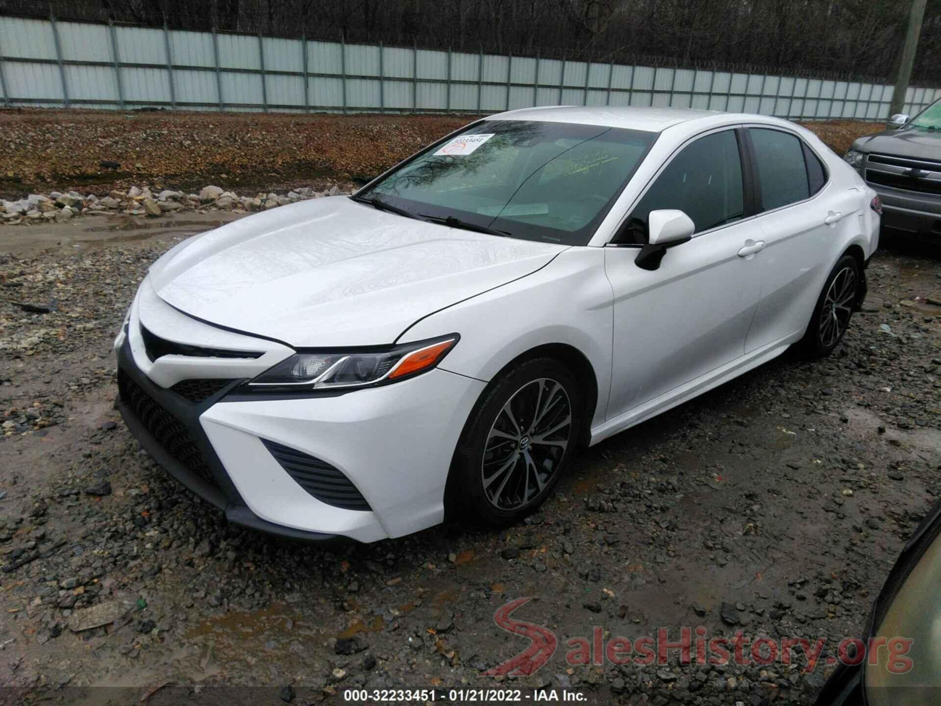 4T1B11HK7JU604376 2018 TOYOTA CAMRY