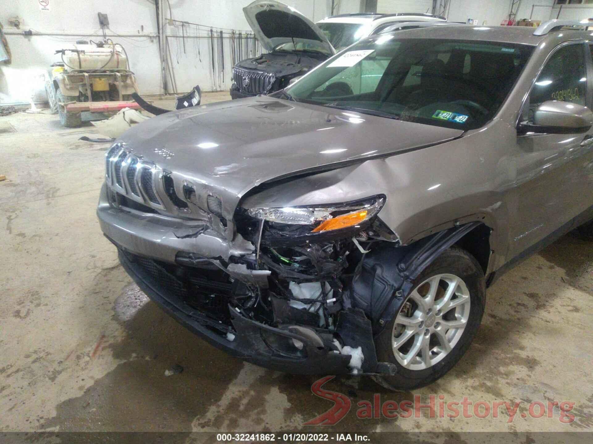 1C4PJMCB2HW659464 2017 JEEP CHEROKEE