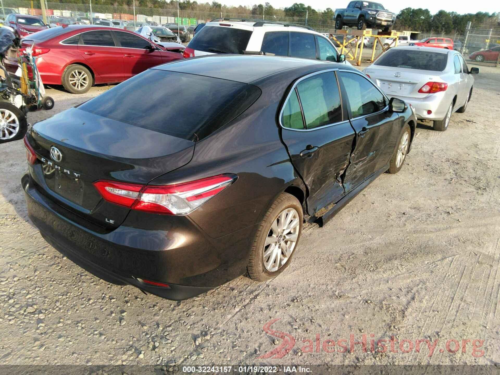 4T1B11HK8JU598667 2018 TOYOTA CAMRY