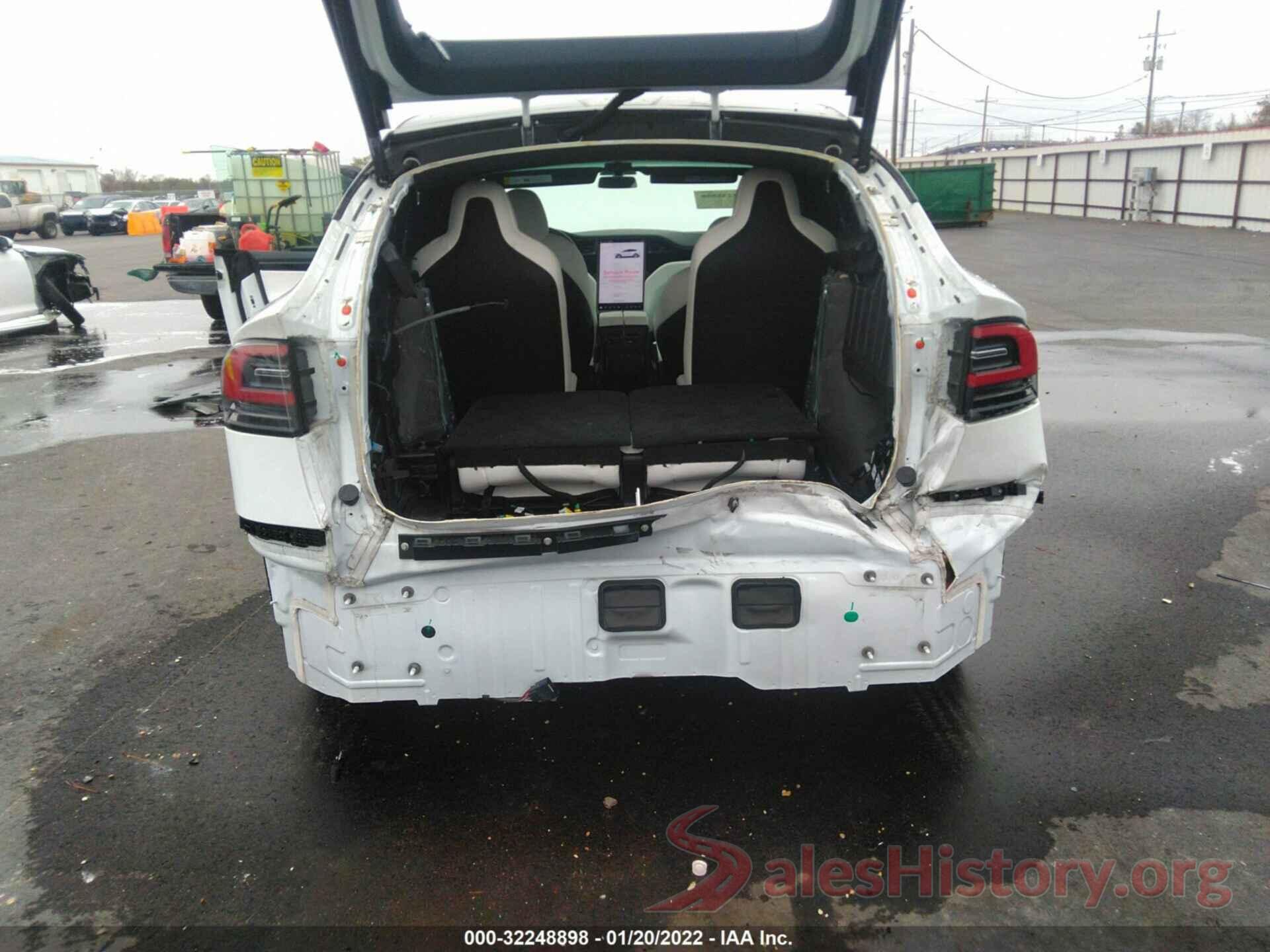 5YJXCBE26LF300272 2020 TESLA MODEL X