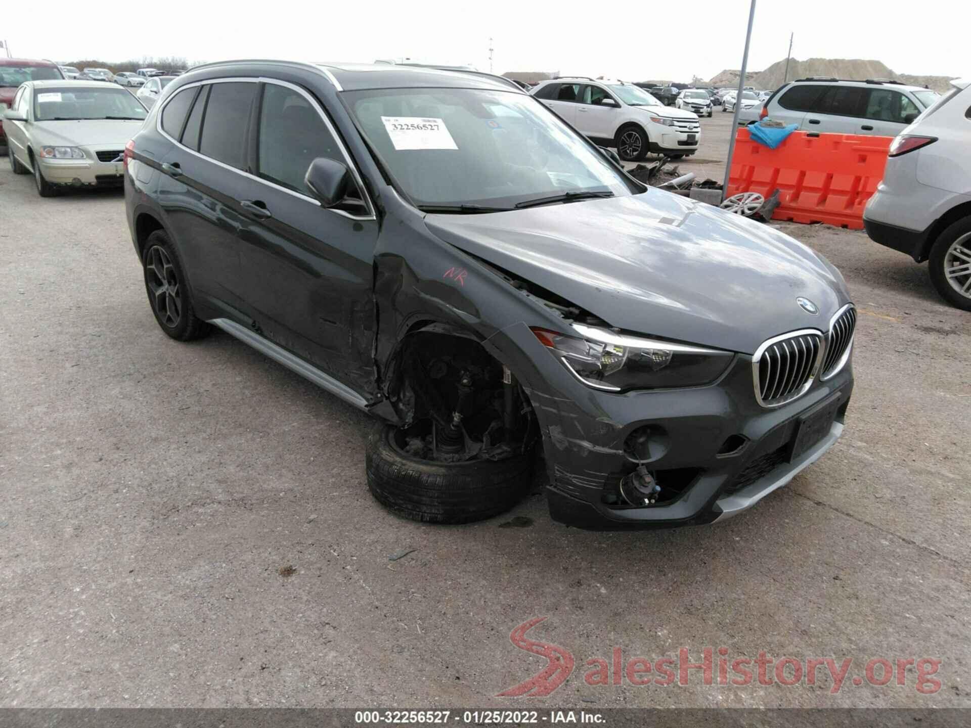 WBXHU7C33J5H45504 2018 BMW X1