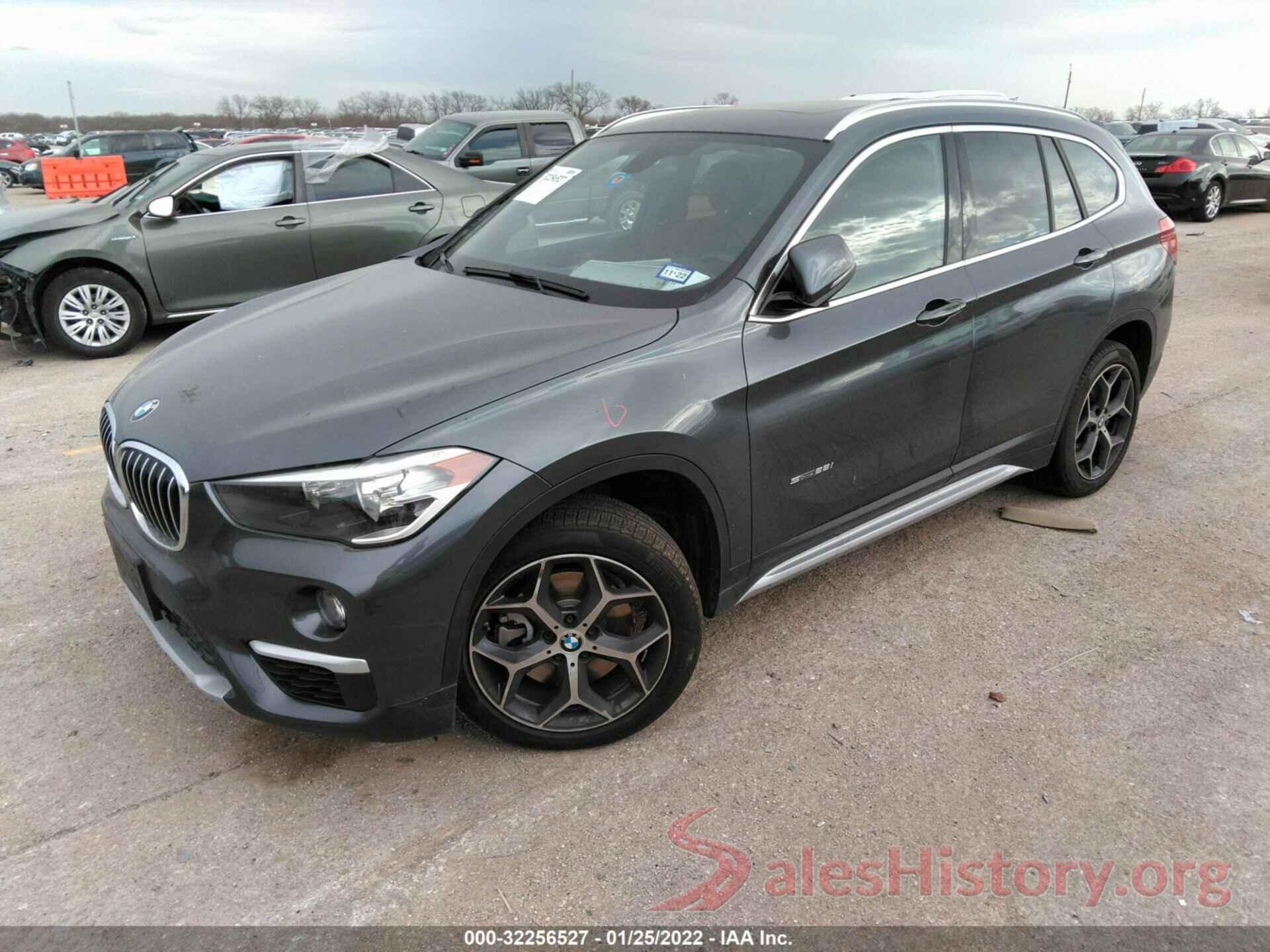 WBXHU7C33J5H45504 2018 BMW X1