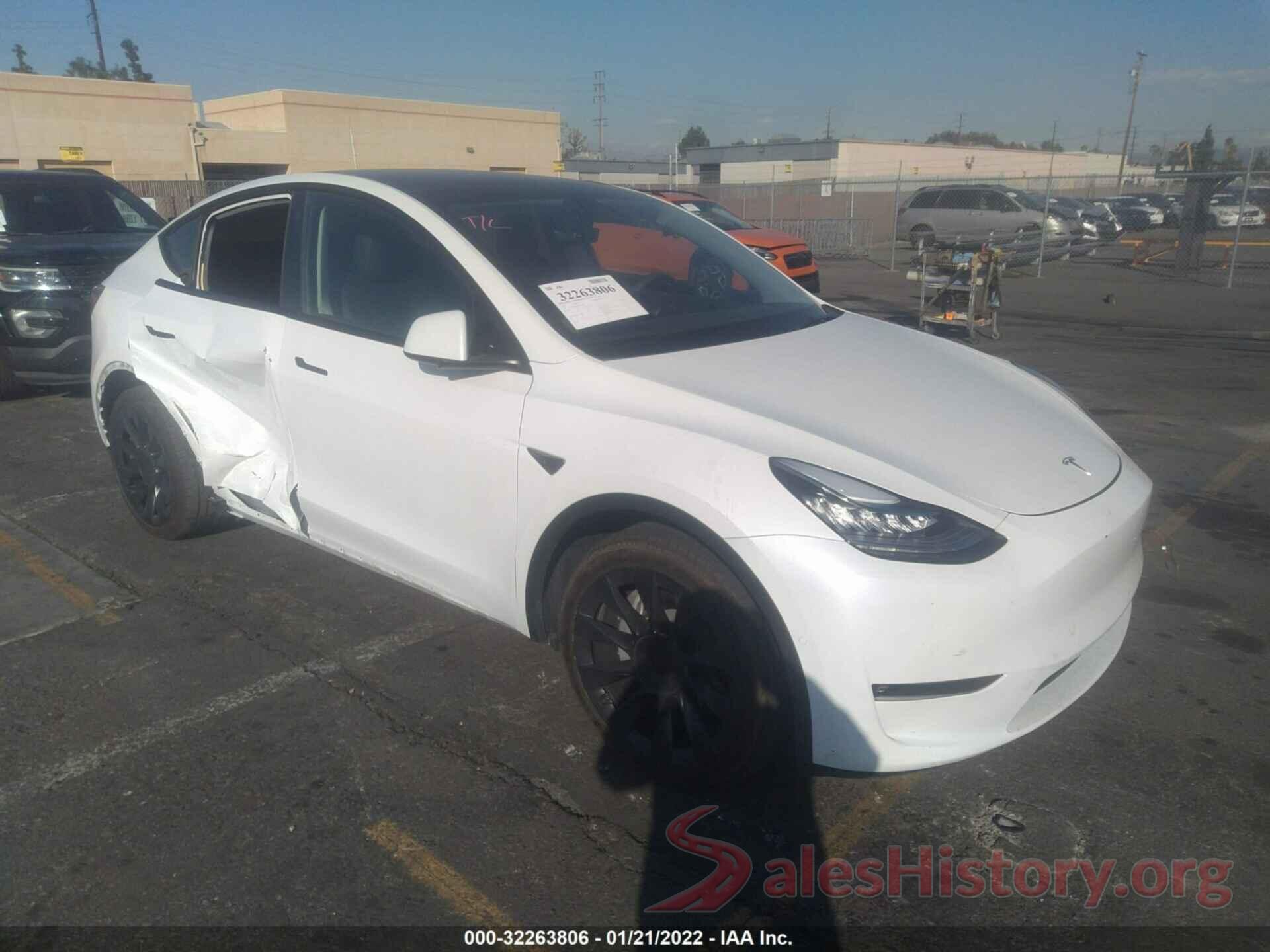 5YJYGDEE3MF153182 2021 TESLA MODEL Y