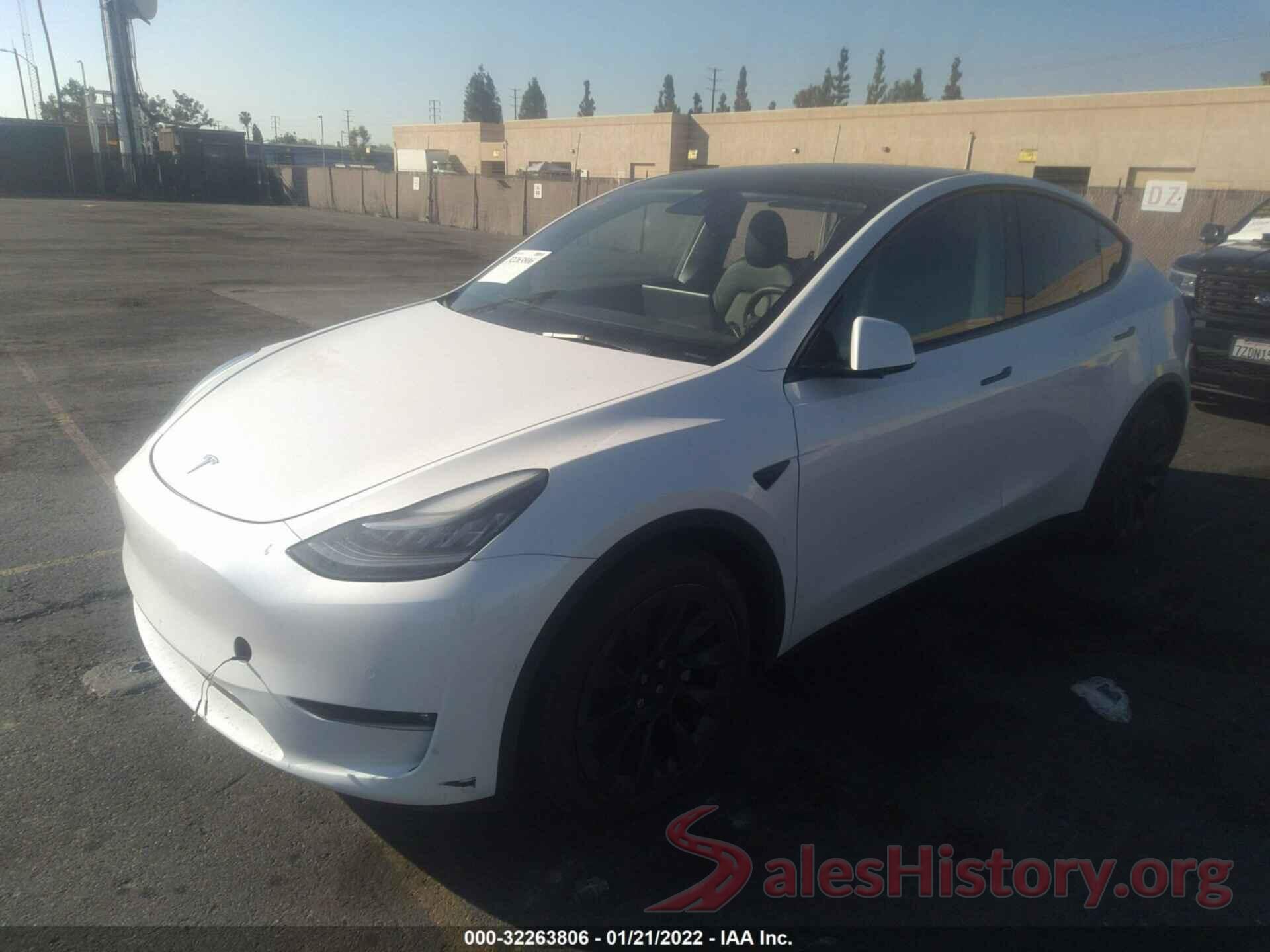 5YJYGDEE3MF153182 2021 TESLA MODEL Y