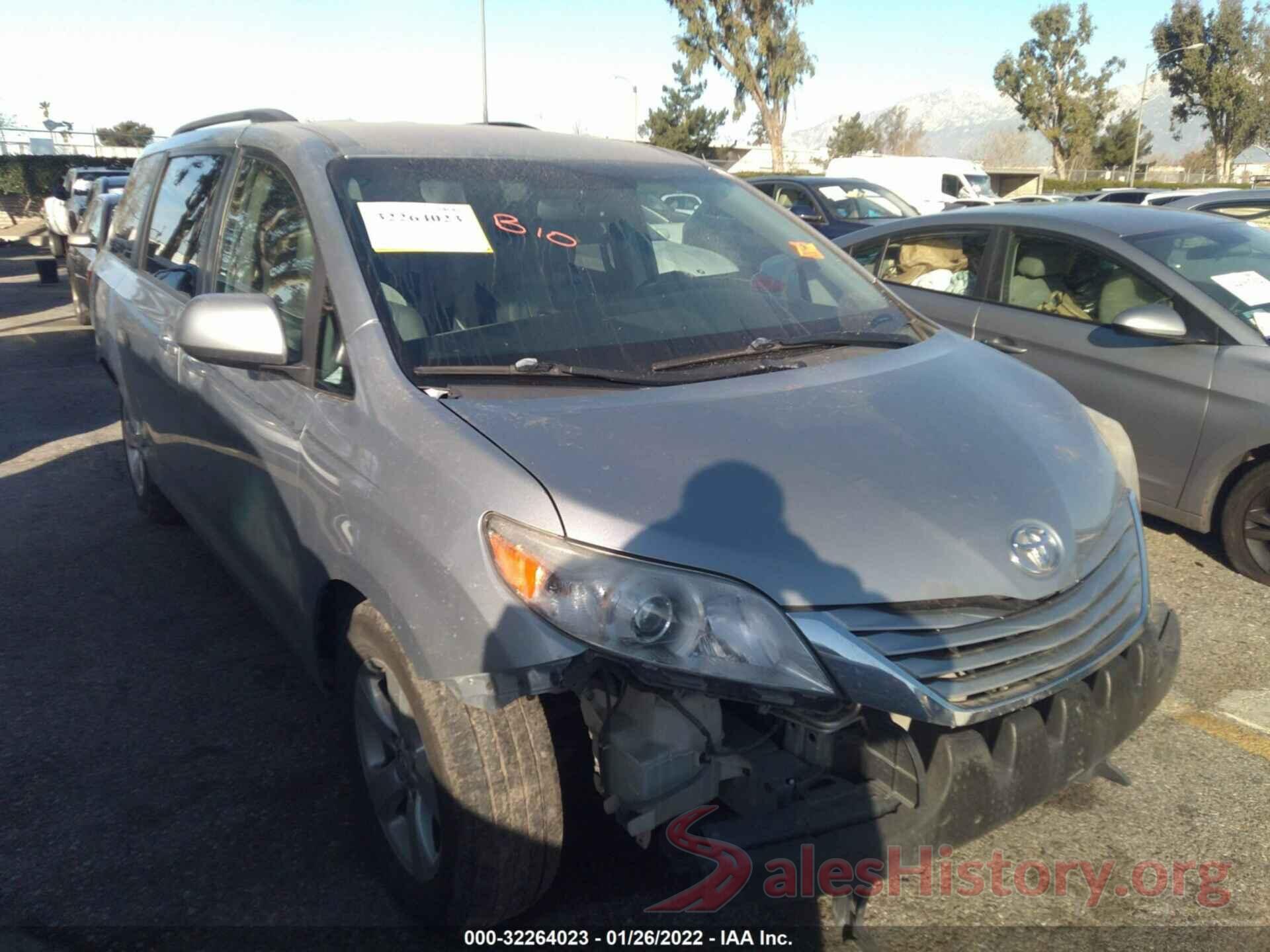 5TDKK3DC2GS740133 2016 TOYOTA SIENNA