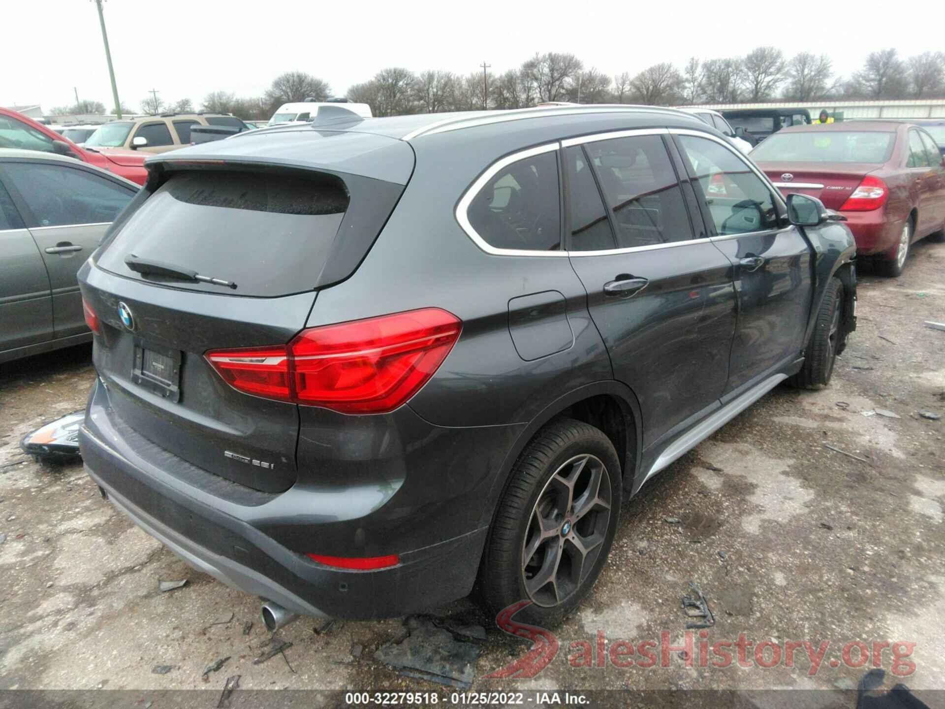 WBXHU7C52K3H44262 2019 BMW X1