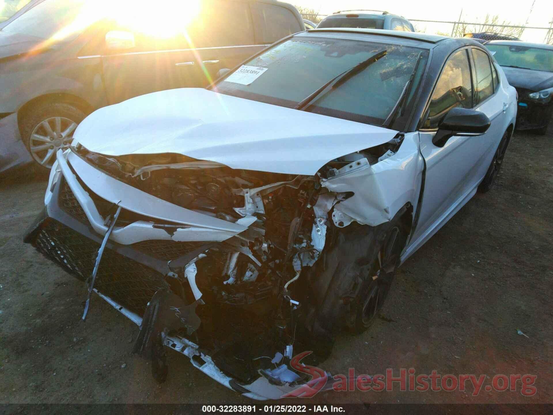 4T1B61HK7JU125182 2018 TOYOTA CAMRY