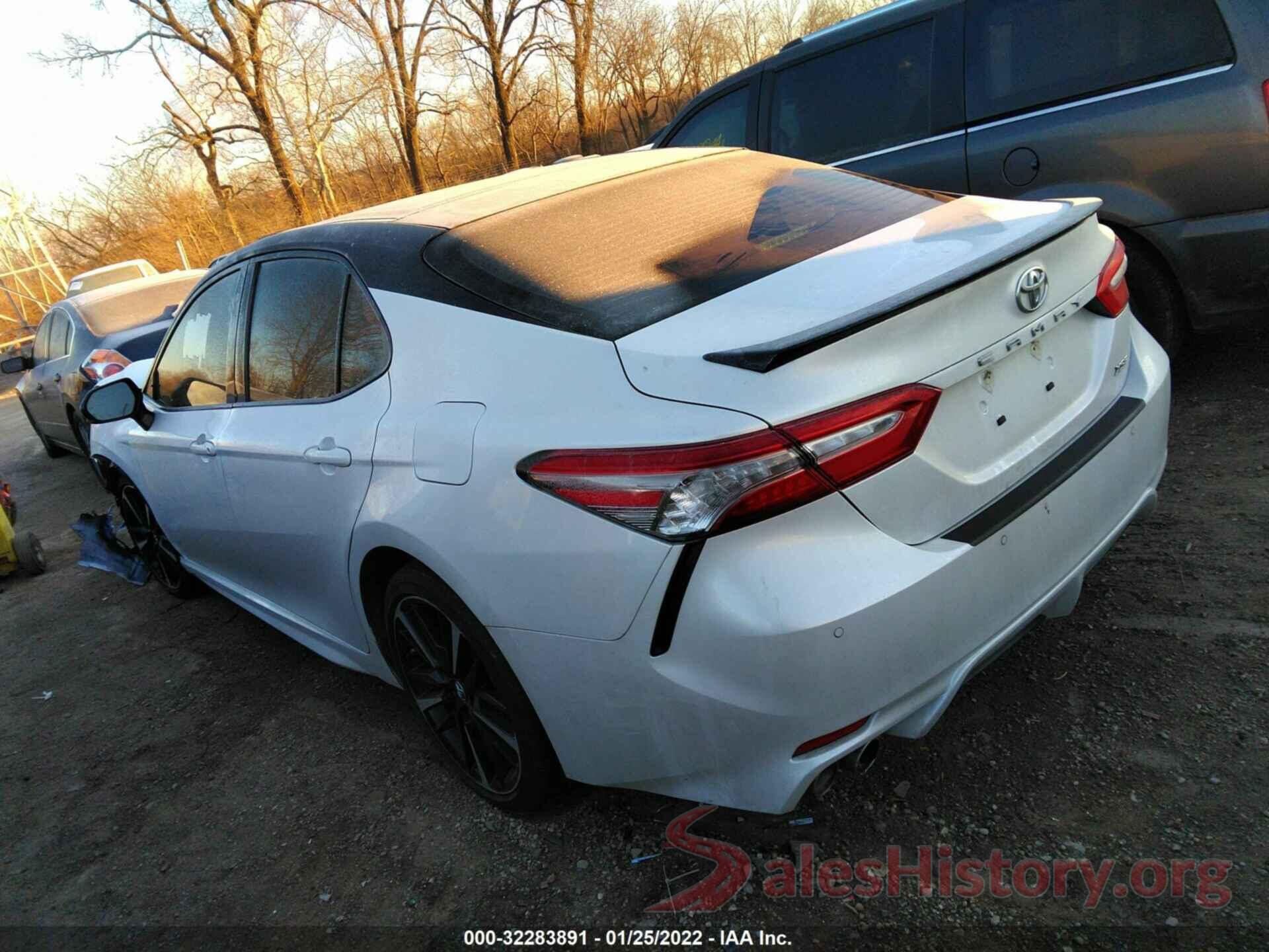 4T1B61HK7JU125182 2018 TOYOTA CAMRY