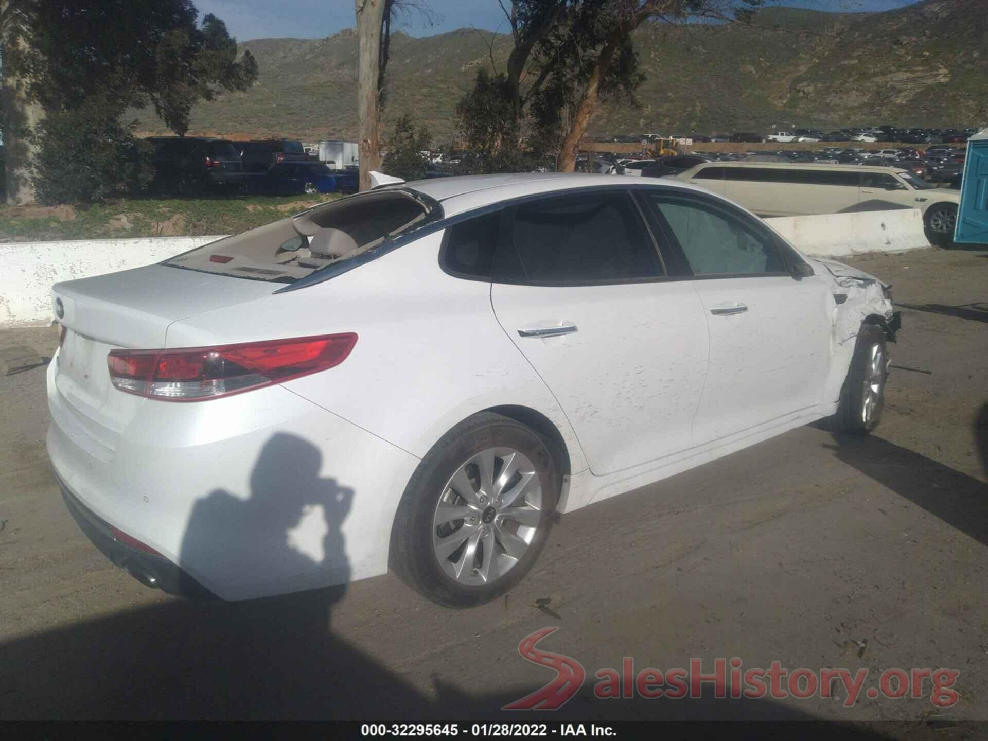 5XXGT4L3XJG262997 2018 KIA OPTIMA