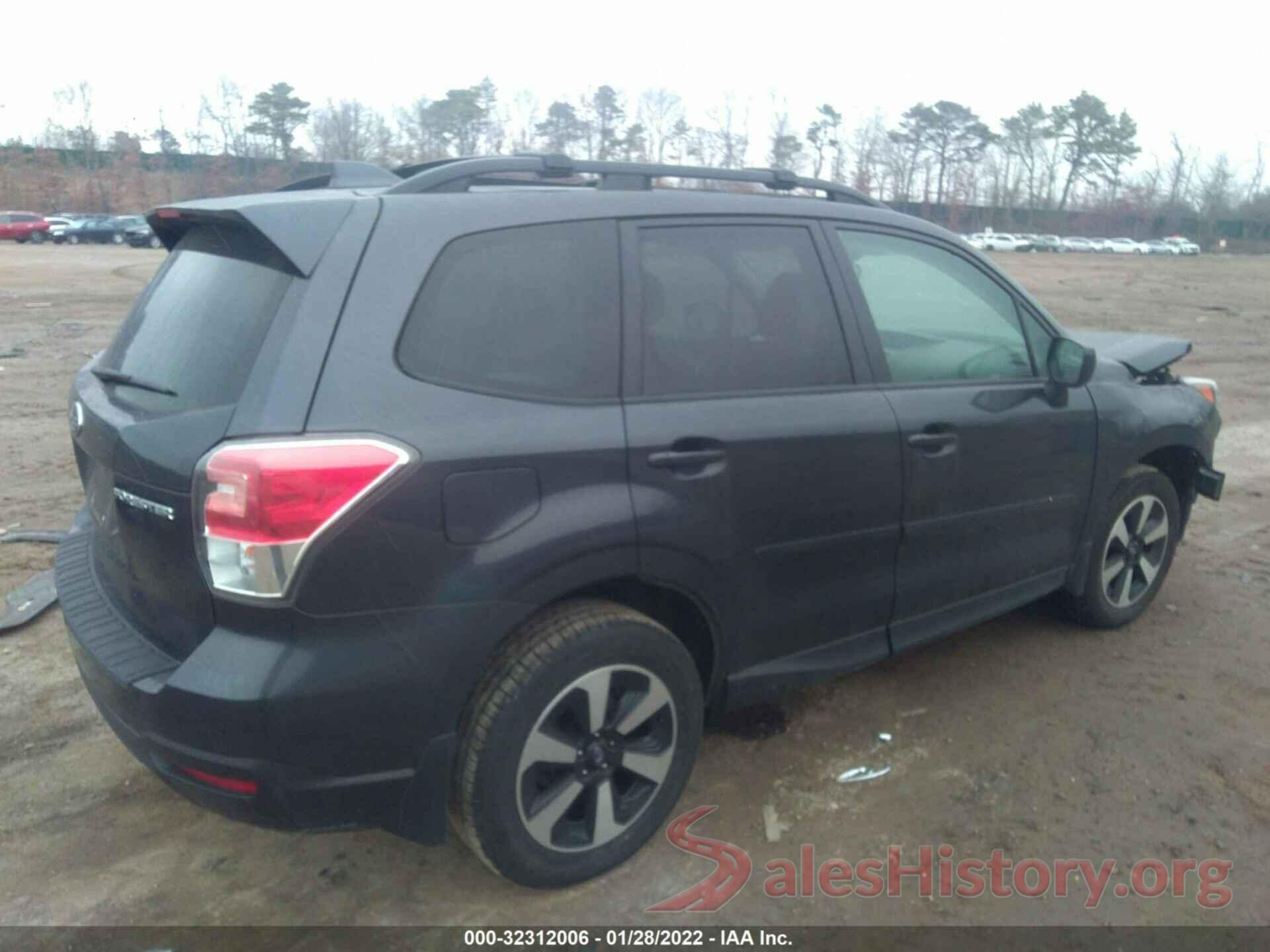 JF2SJAEC8JH605712 2018 SUBARU FORESTER