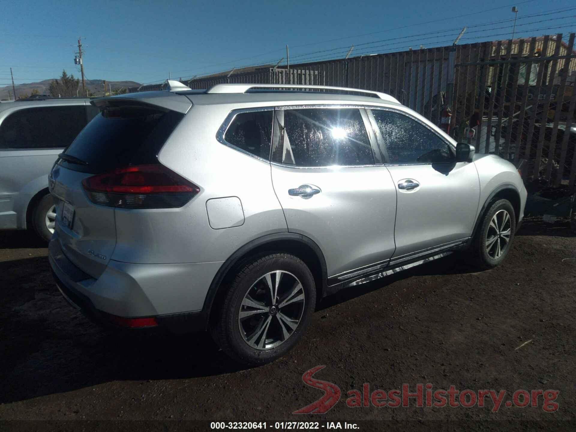 JN8AT2MV2JW319562 2018 NISSAN ROGUE