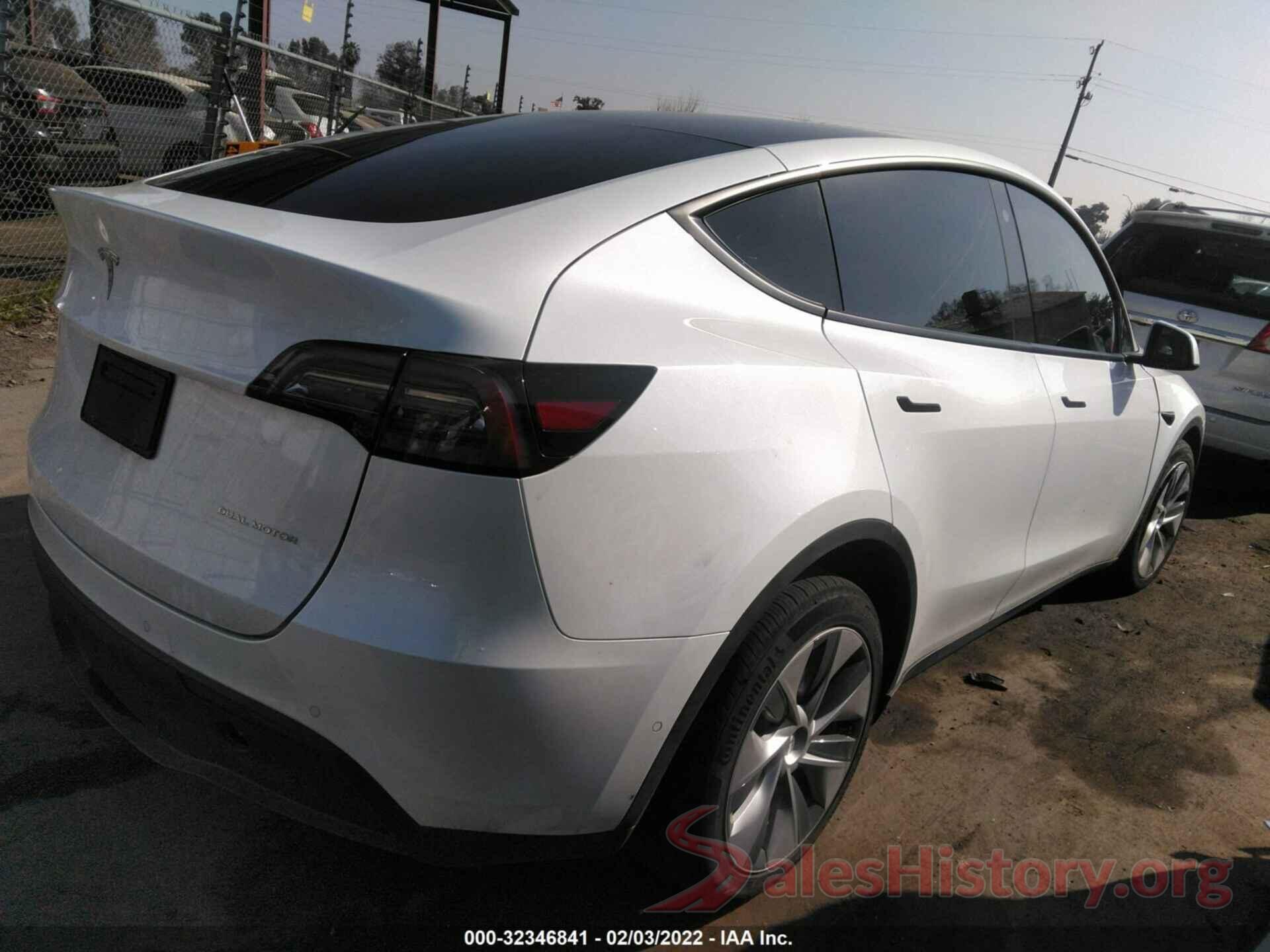 5YJYGAEE3MF297555 2021 TESLA MODEL Y