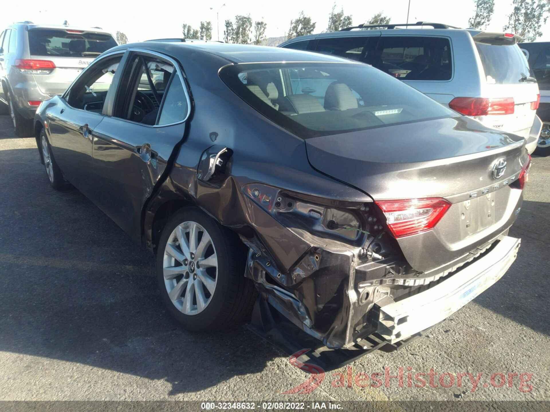 4T1B11HK4JU137790 2018 TOYOTA CAMRY