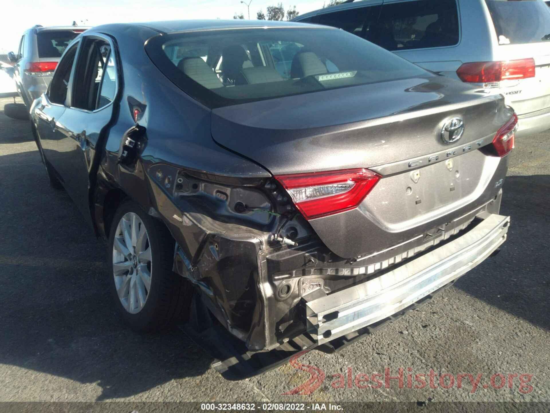 4T1B11HK4JU137790 2018 TOYOTA CAMRY