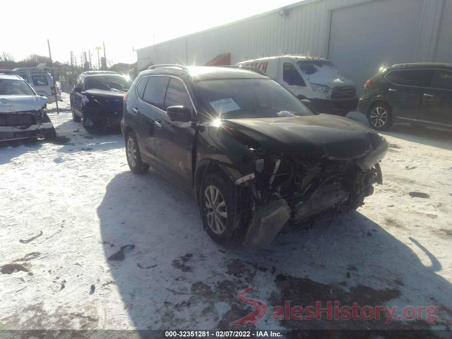 5N1AT2MV2HC815724 2017 NISSAN ROGUE