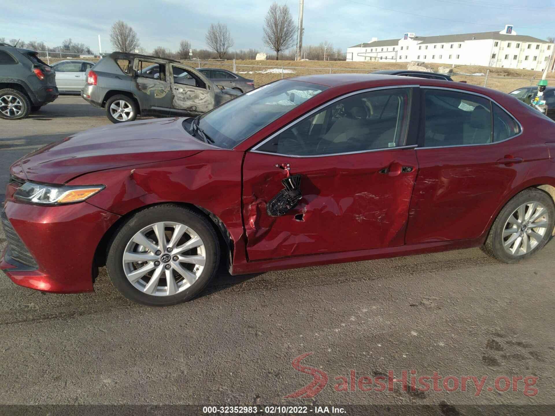 4T1B11HK2KU787011 2019 TOYOTA CAMRY