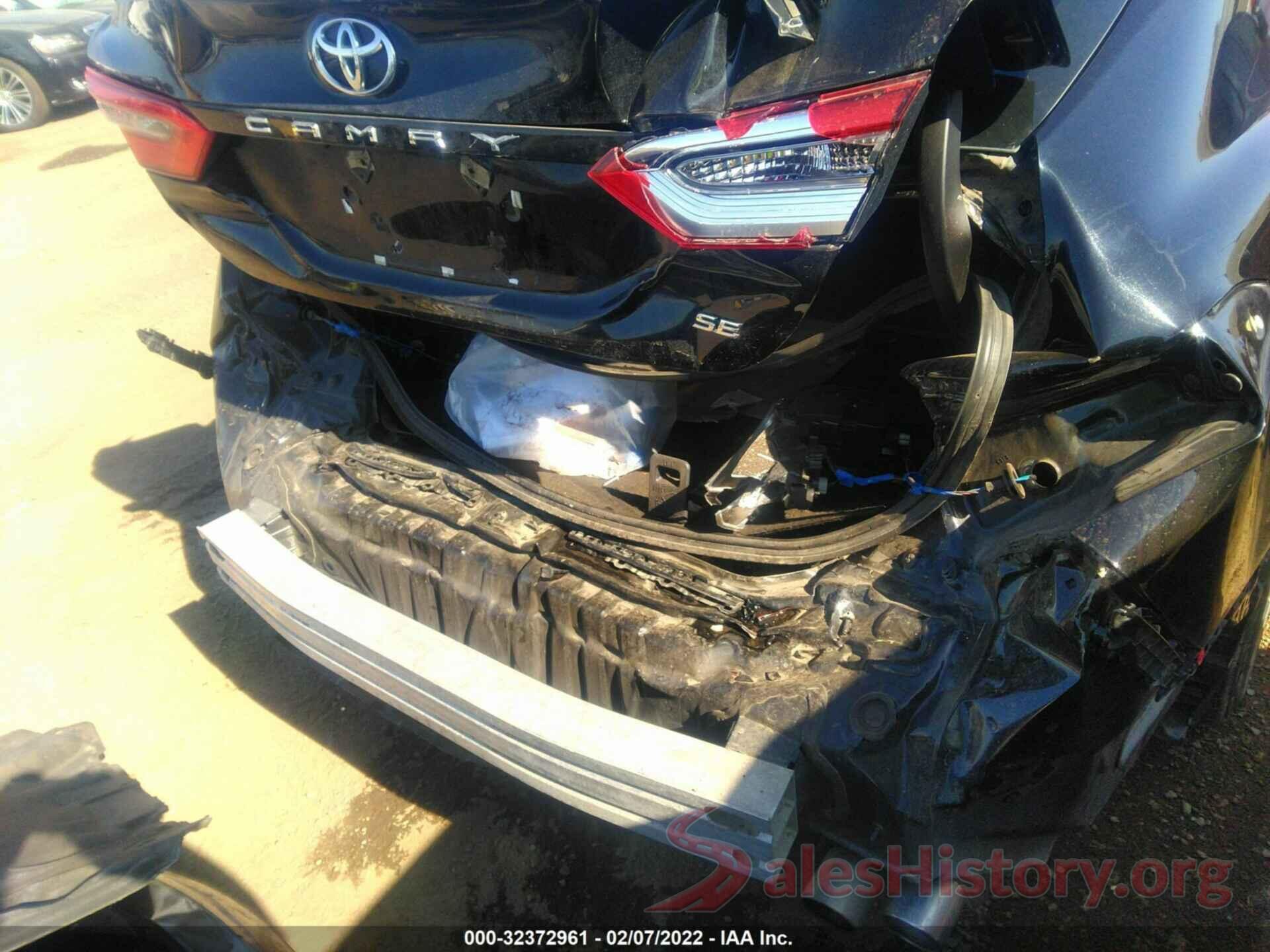 4T1B11HK7JU603521 2018 TOYOTA CAMRY