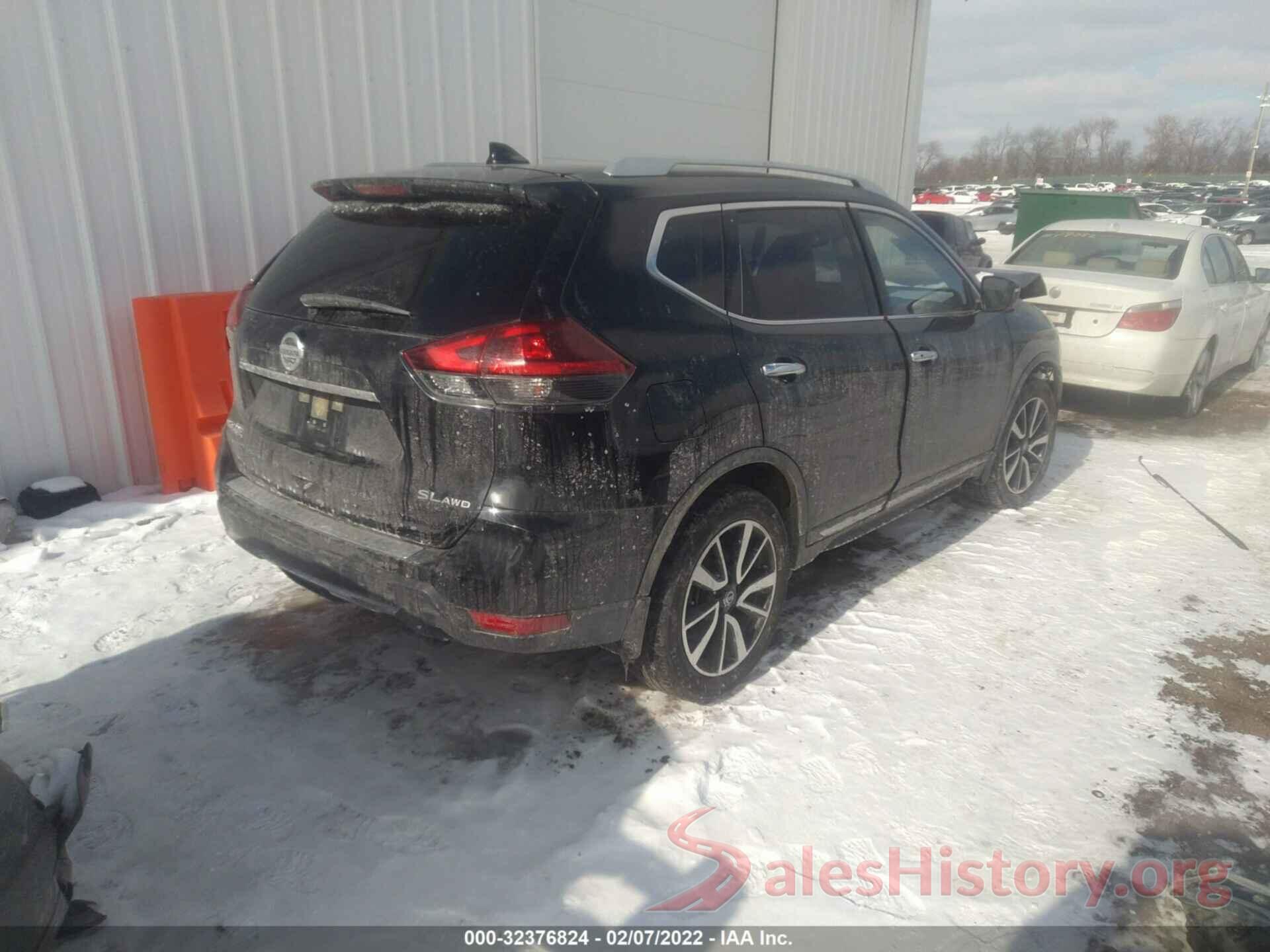 JN8AT2MV4JW354765 2018 NISSAN ROGUE