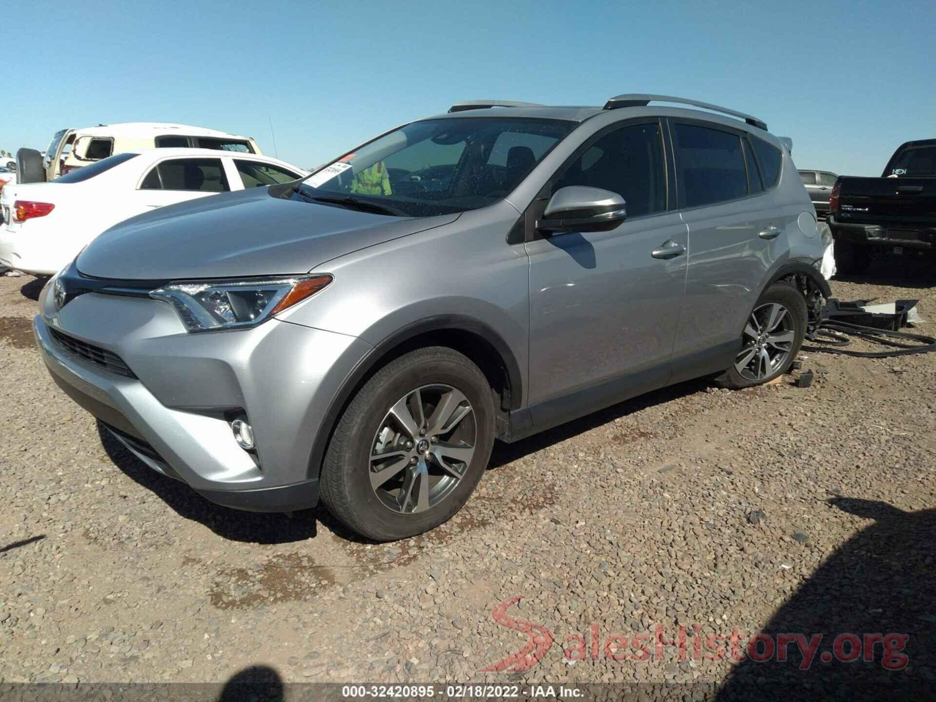 JTMRFREV5JD239049 2018 TOYOTA RAV4