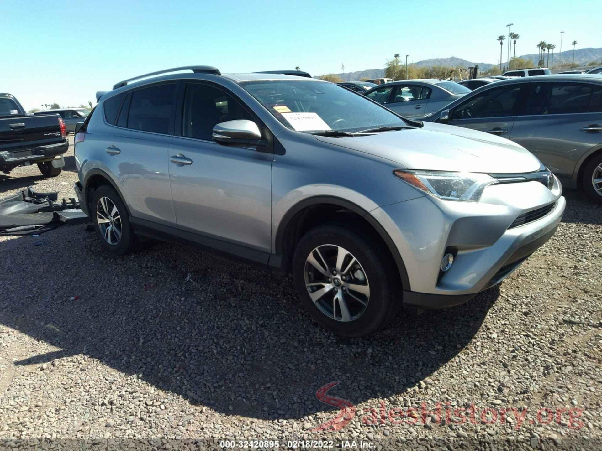 JTMRFREV5JD239049 2018 TOYOTA RAV4