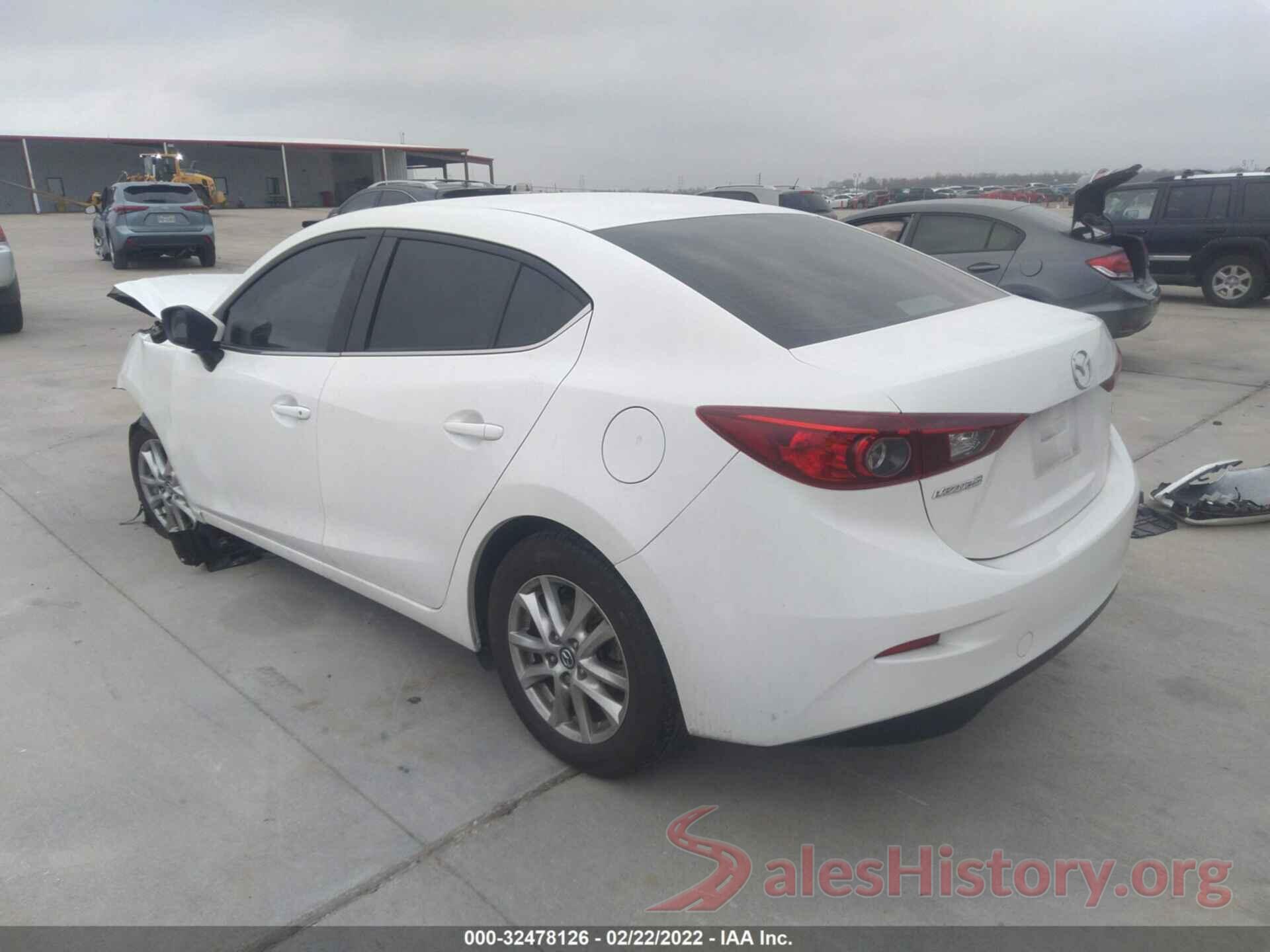 3MZBN1U72JM261570 2018 MAZDA MAZDA3 4-DOOR